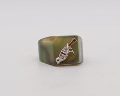 Art Deco 1925 Carved Agate Ring With Pigeon In Platinum With Diamonds And Rubies