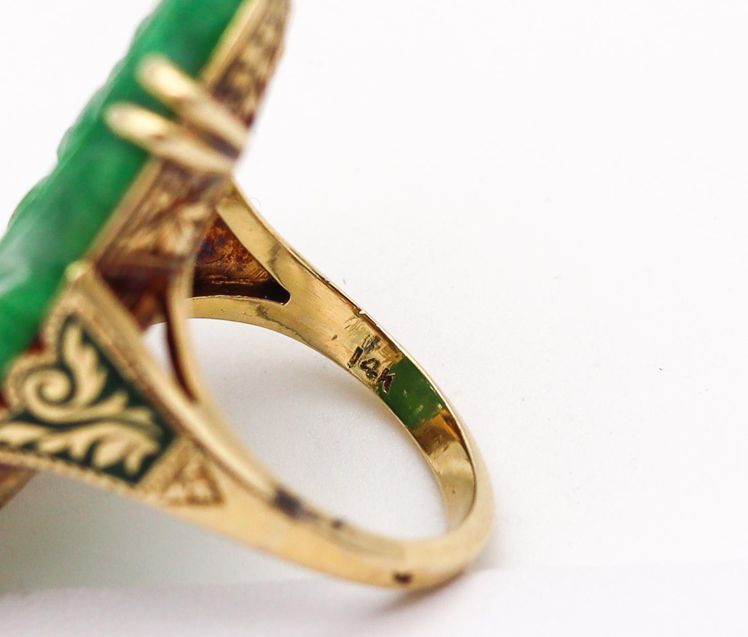 Women's Art Deco 1925 Chinoiserie Enameled Oval Ring In 14Kt Gold With Carved Jadeite