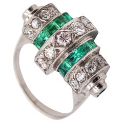 ART DECO 1925 Cocktail Geometric Ring In Platinum 3.19 Ctw Diamonds & Emeralds