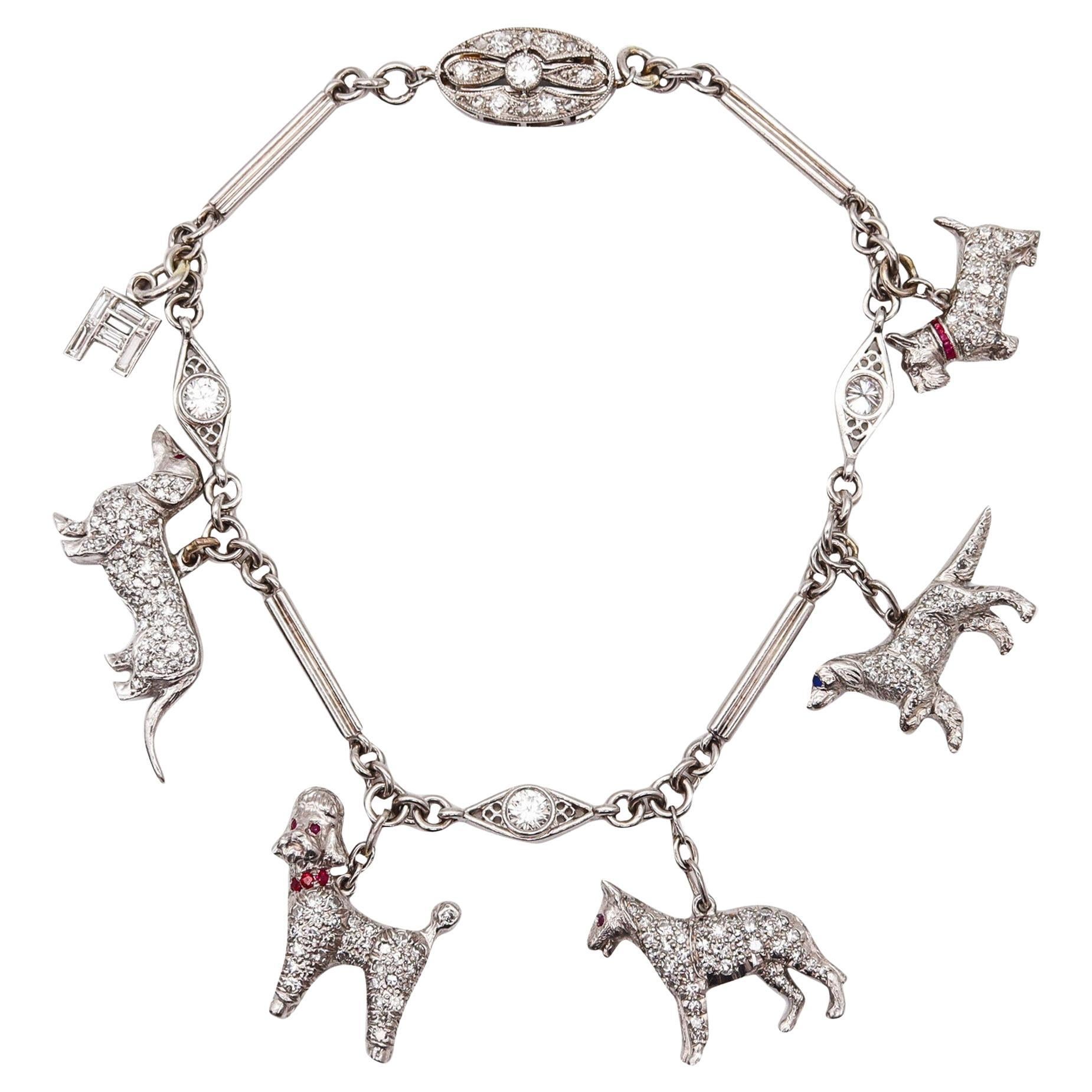 ART DECO 1925 Five Dogs Charms Bracelet In Platinum With 4.03 Ctw Diamonds