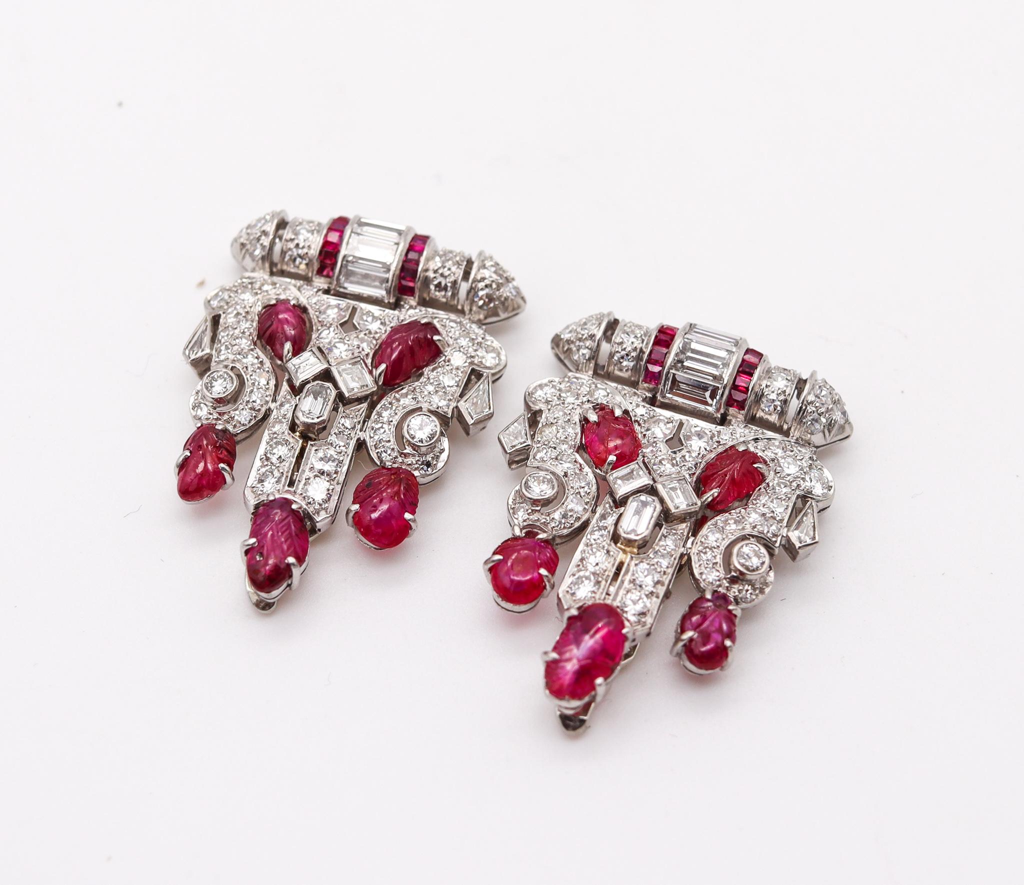 Women's Art Deco 1925 Pair of Dress Clips in Platinum with 11.54 Ctw Diamonds and Rubies