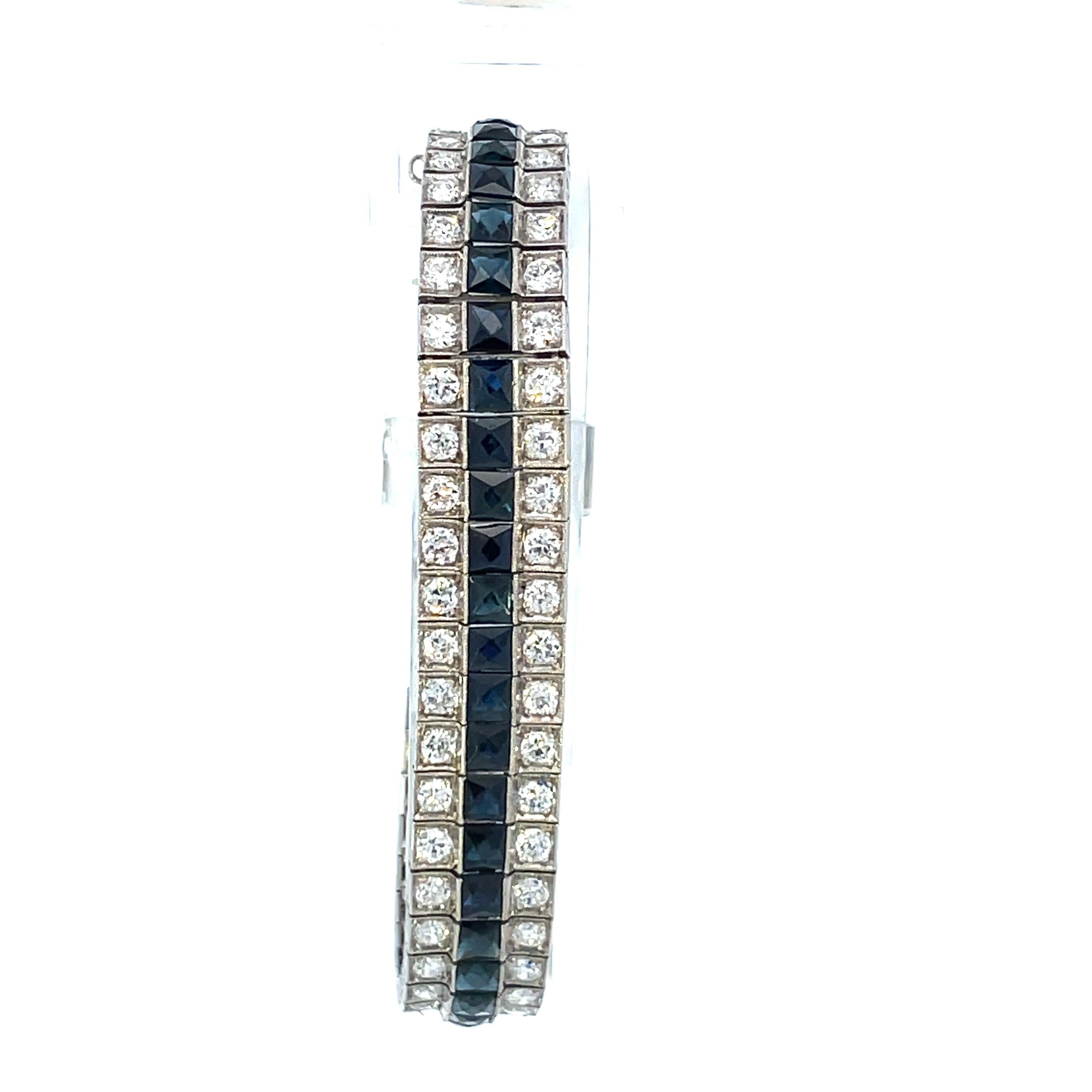Art-Déco-Armband aus Platin mit 3 Reihen Diamanten und natürlichen blauen Saphiren, 1925 im Zustand „Hervorragend“ in Lexington, KY