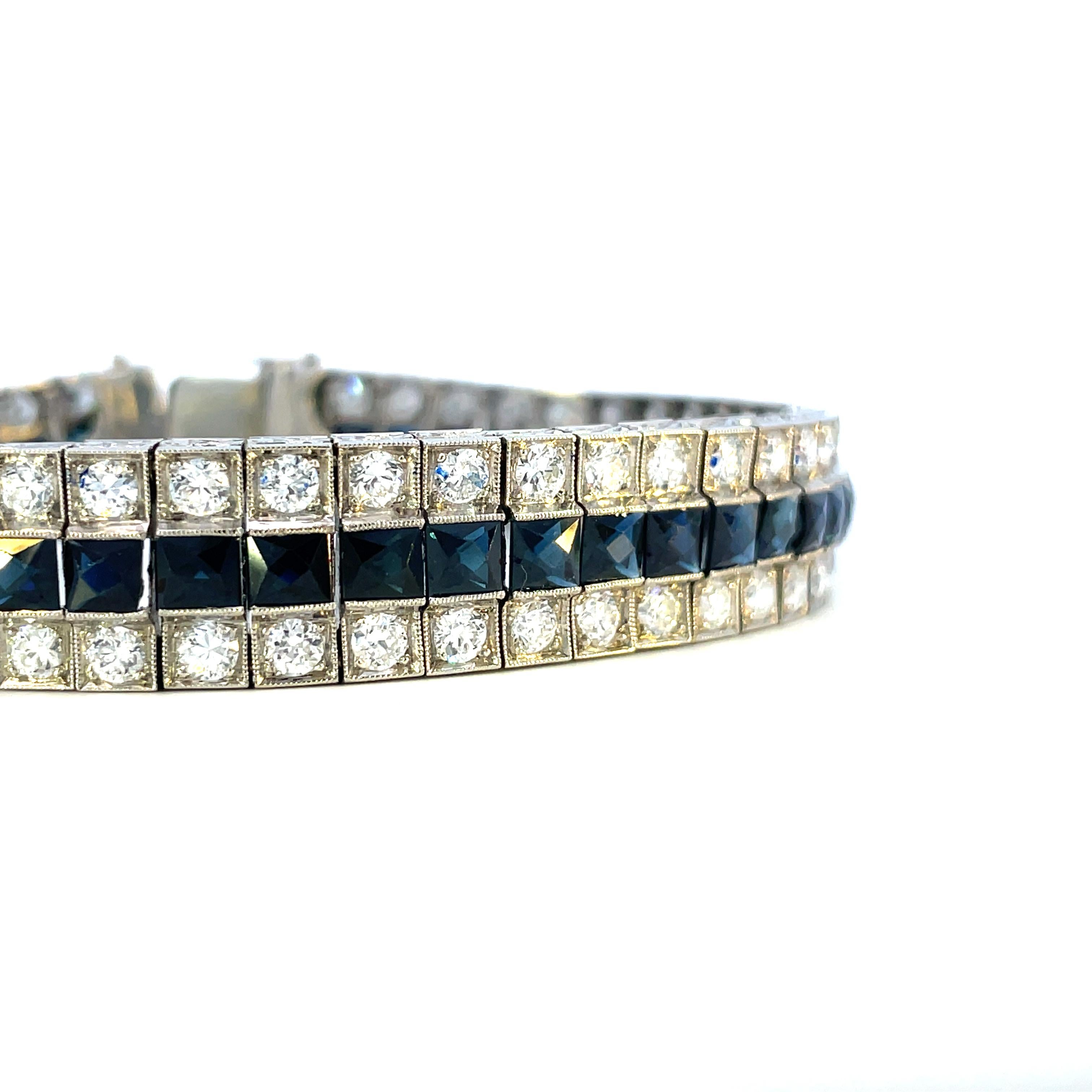 Art-Déco-Armband aus Platin mit 3 Reihen Diamanten und natürlichen blauen Saphiren, 1925 2
