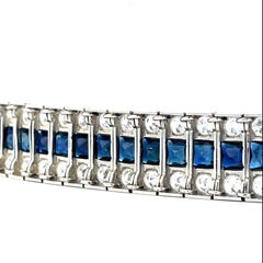 Art Deco 1925 Platin-Armband mit 3 Reihen Diamanten und natürlichen blauen Saphiren aus Frankreich