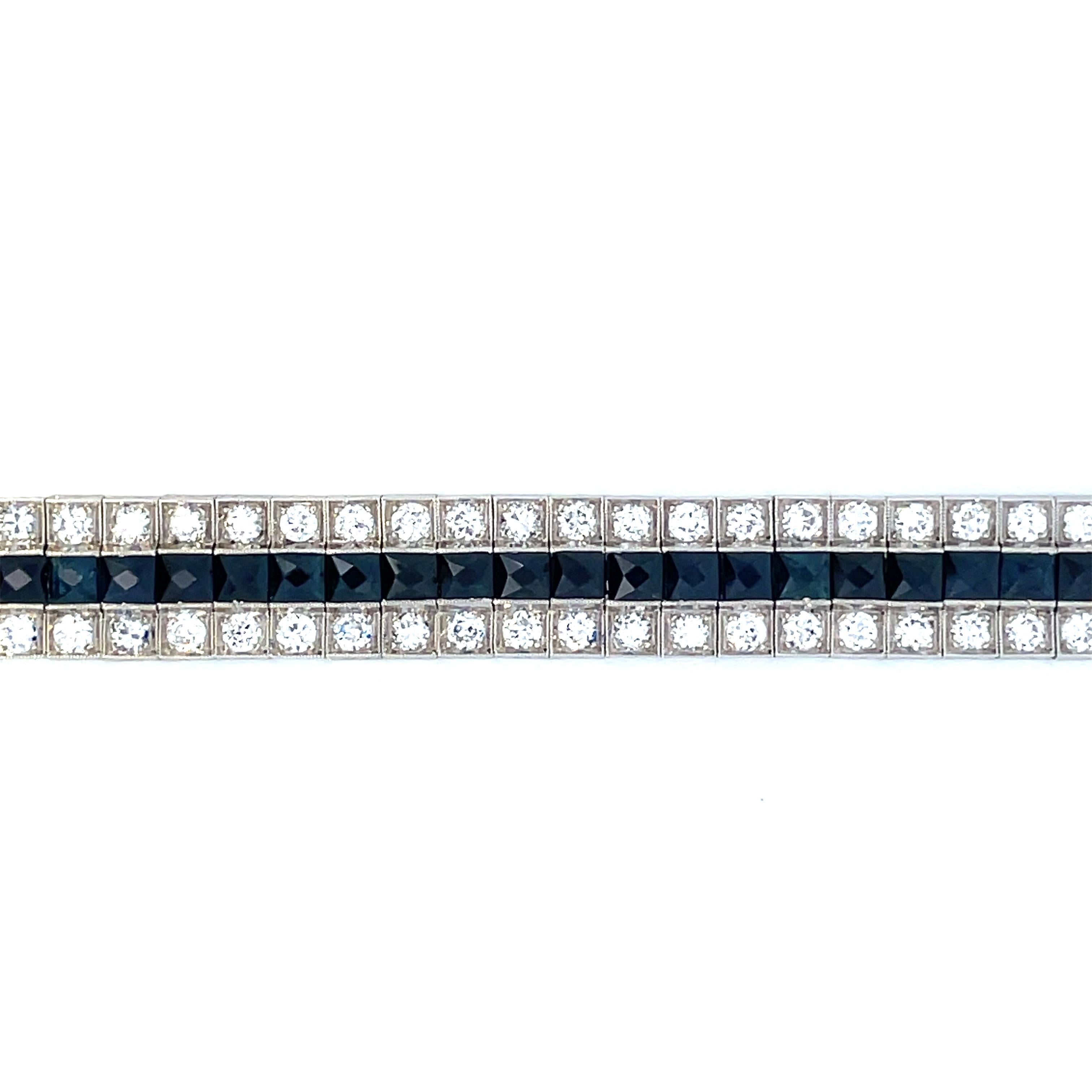 Art-Déco-Armband aus Platin mit 3 Reihen Diamanten und natürlichen blauen Saphiren, 1925 3