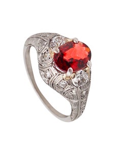 Bague ART DECO 1925 en platine .900 avec 1,22 carat de diamants et grenat rouge