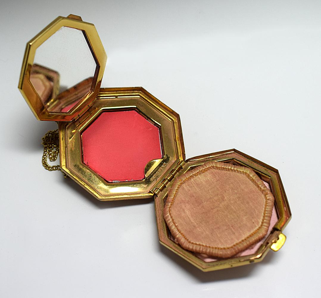 20th Century Art Deco 1928 Ladies Compact by Richard Hudnut For Sale