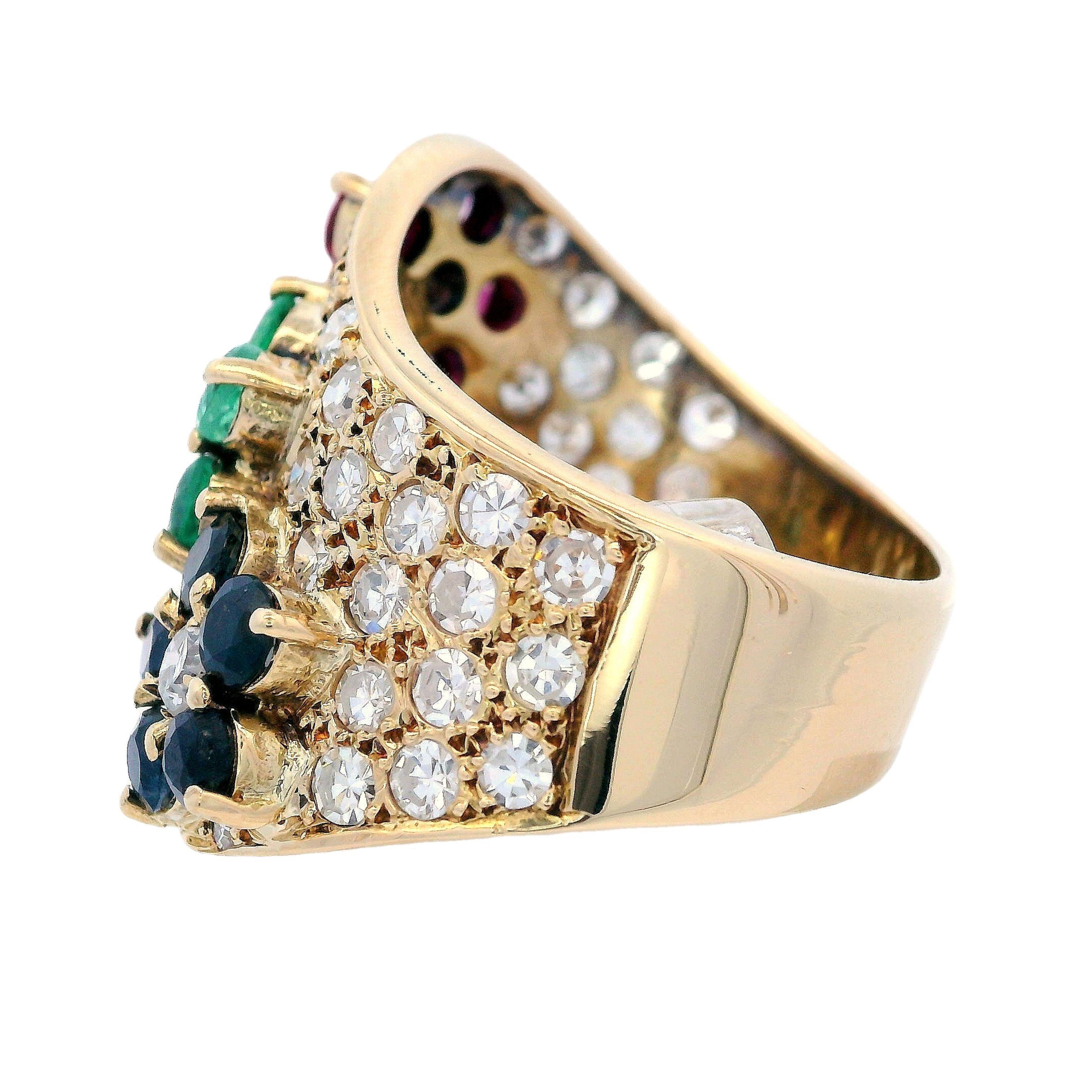 Art Deco 1930 Ring aus 18 Karat Gelbgold mit Diamanten, Rubinen, Saphiren und Smaragden (Rundschliff) im Angebot
