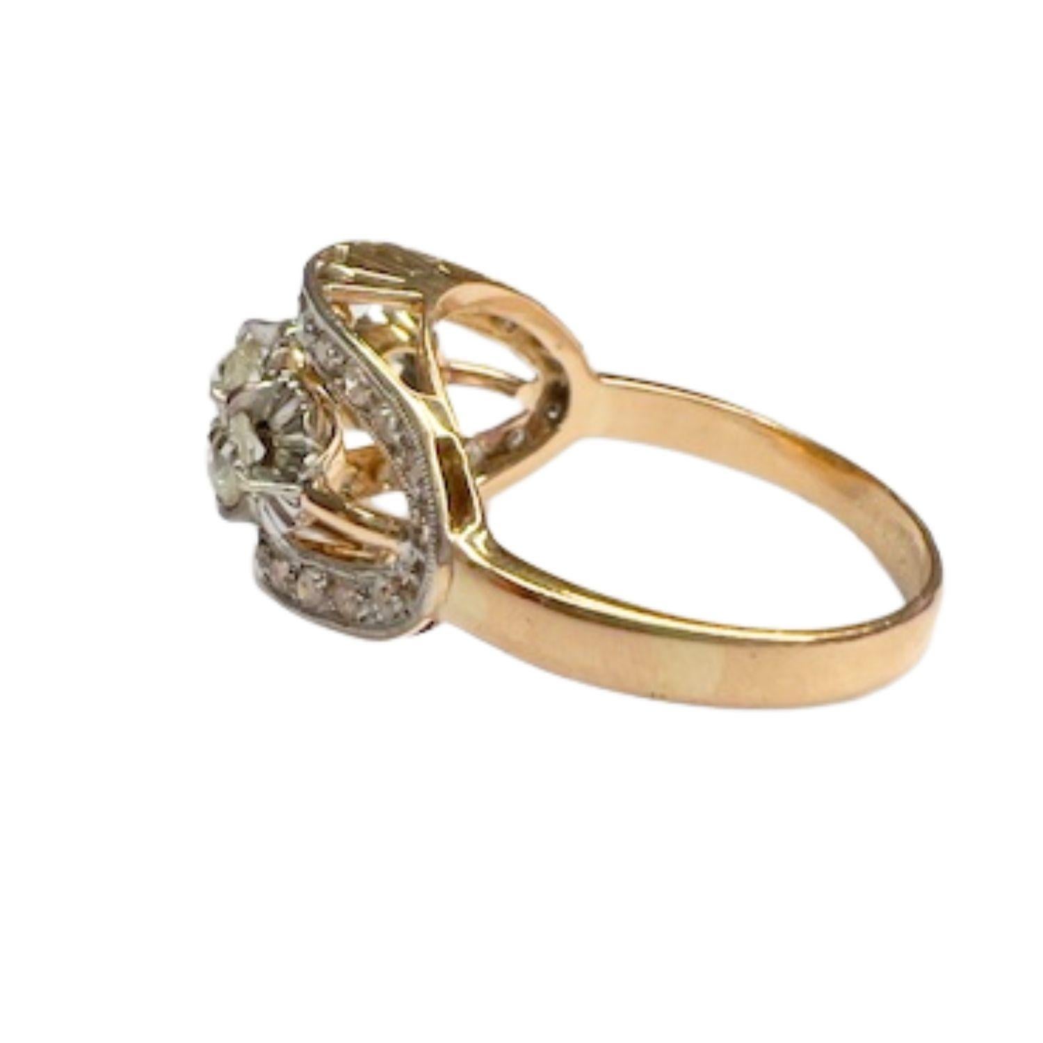Anillo Art Déco 1930-1935 de oro y platino con diamantes Corte único en venta