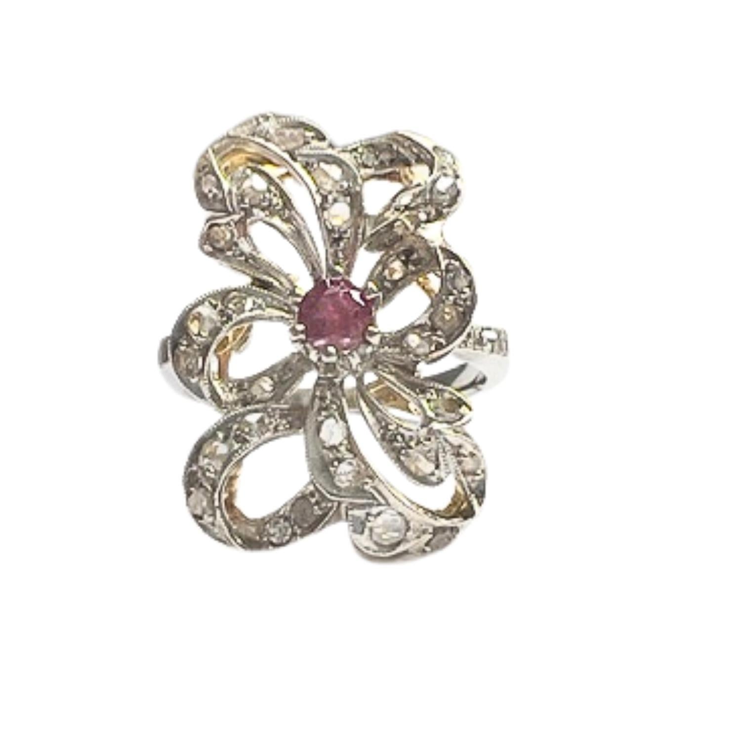 Art déco 1930-1935  Diamants 0.68ct  Bague en or 18K et platine 950 avec rubis 0,20ct 1