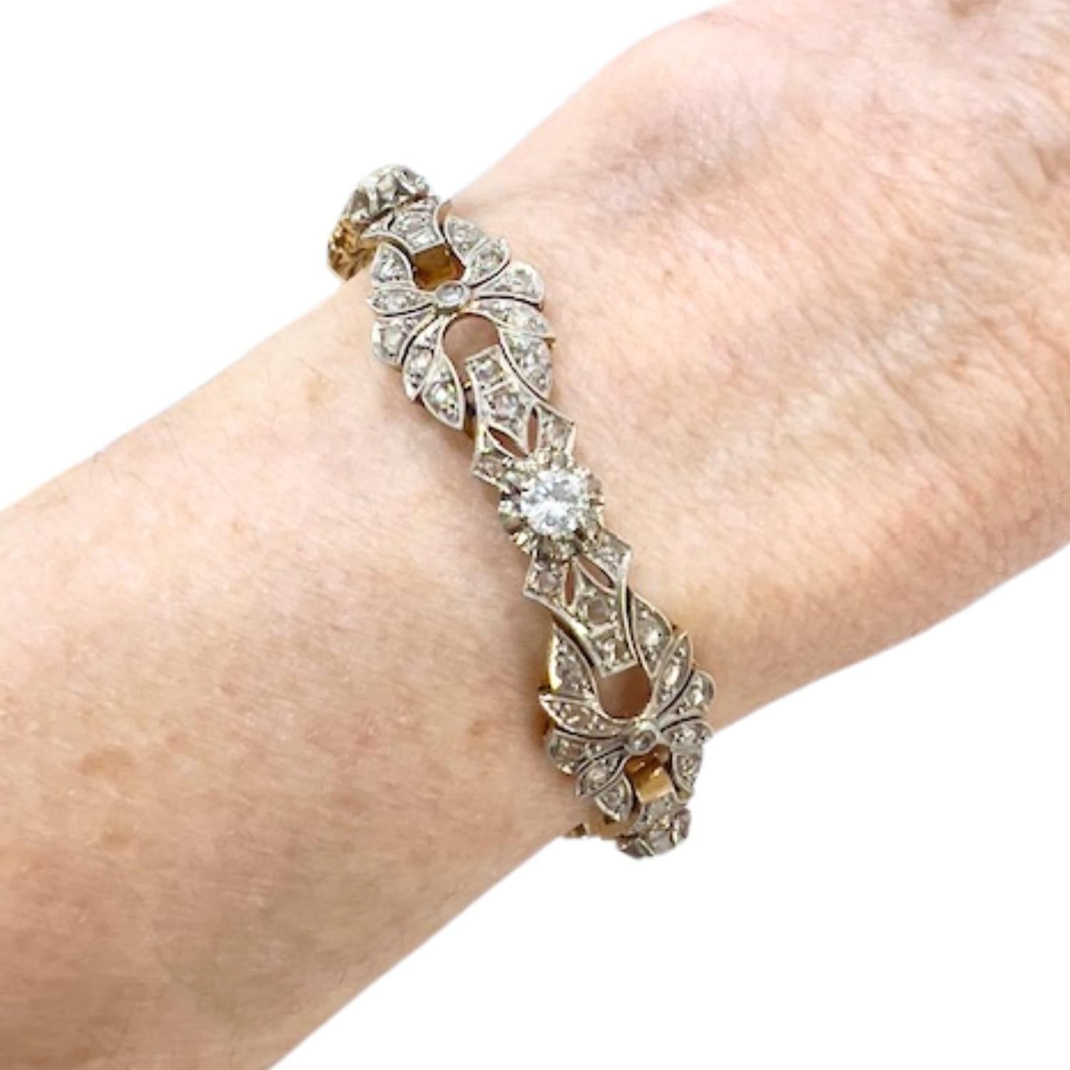 Art Deco 1930-1935 Diamanten 1,68 ct  Armband aus 18 Karat Gold und Platin (Art déco) im Angebot