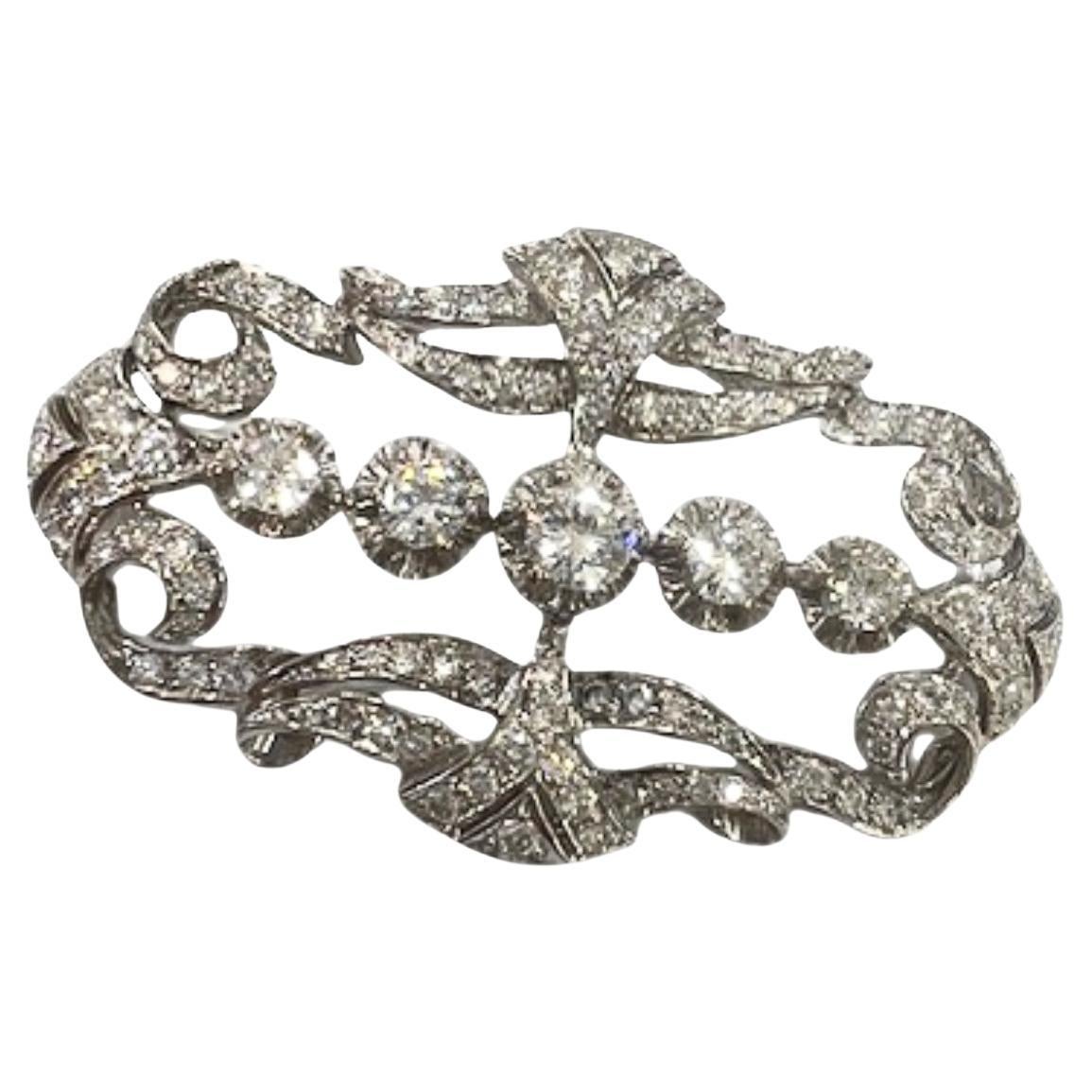Art Deco 1930-1935 mit 10,64 Karat Diamanten 18k Gold Brosche