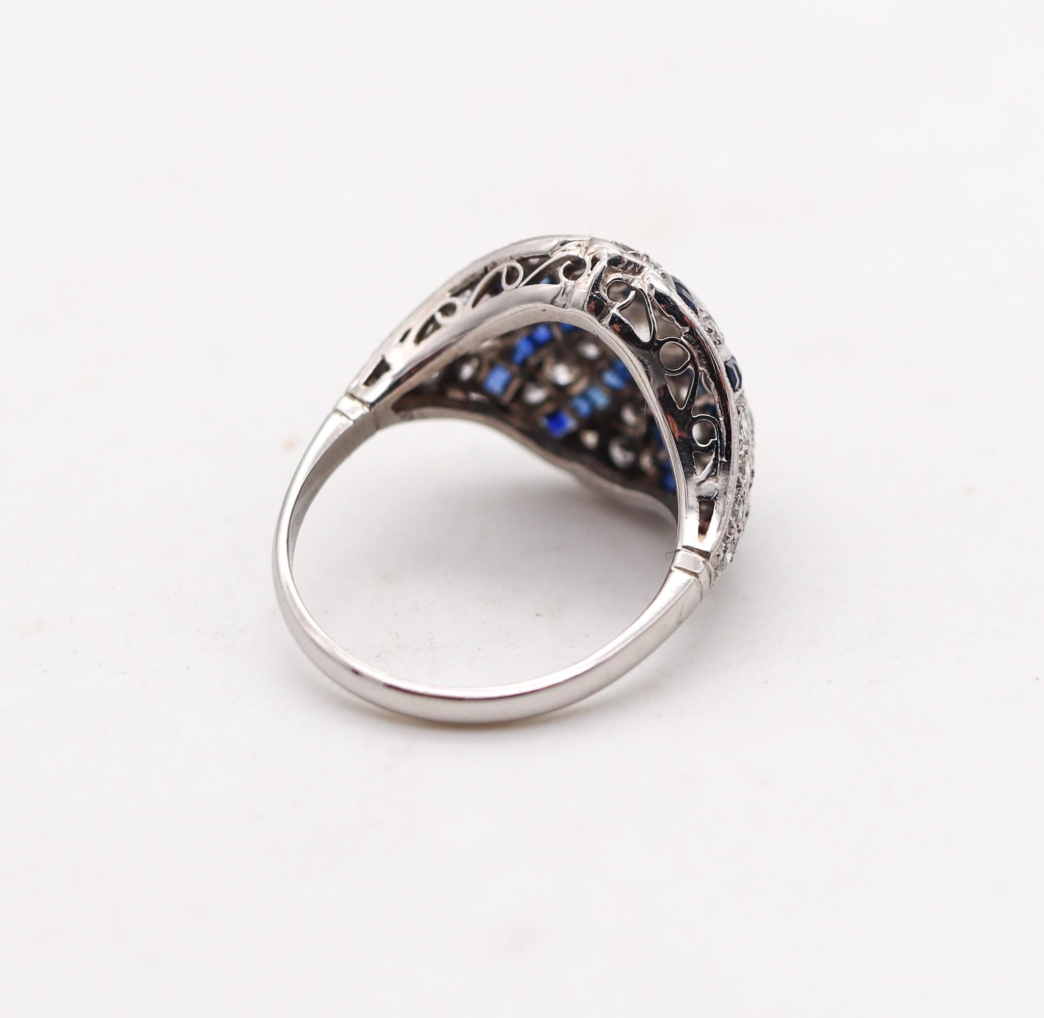 Art Deco 1930 Bombe Ring In Platinum With 3.04 Ctw In Diamonds And Sapphires In Excellent Condition For Sale In Miami, FL