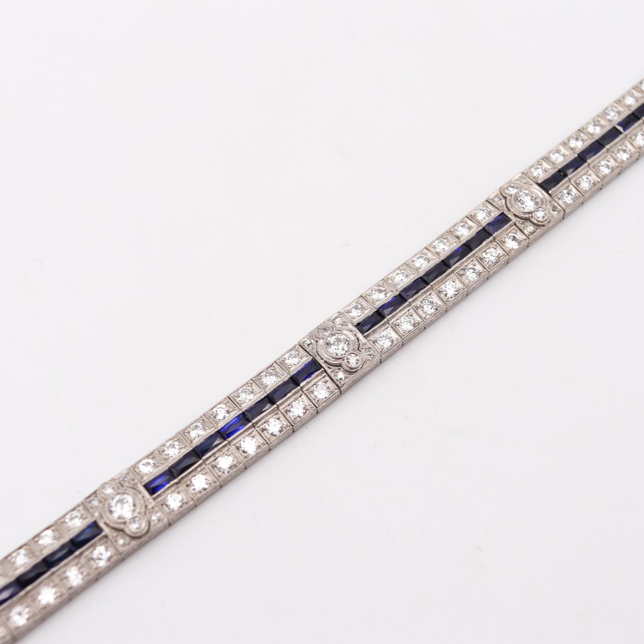 Women's Art Deco 1930 Bracelet in Platinum with 12.33 Ctw in Diamonds and Sapphires For Sale