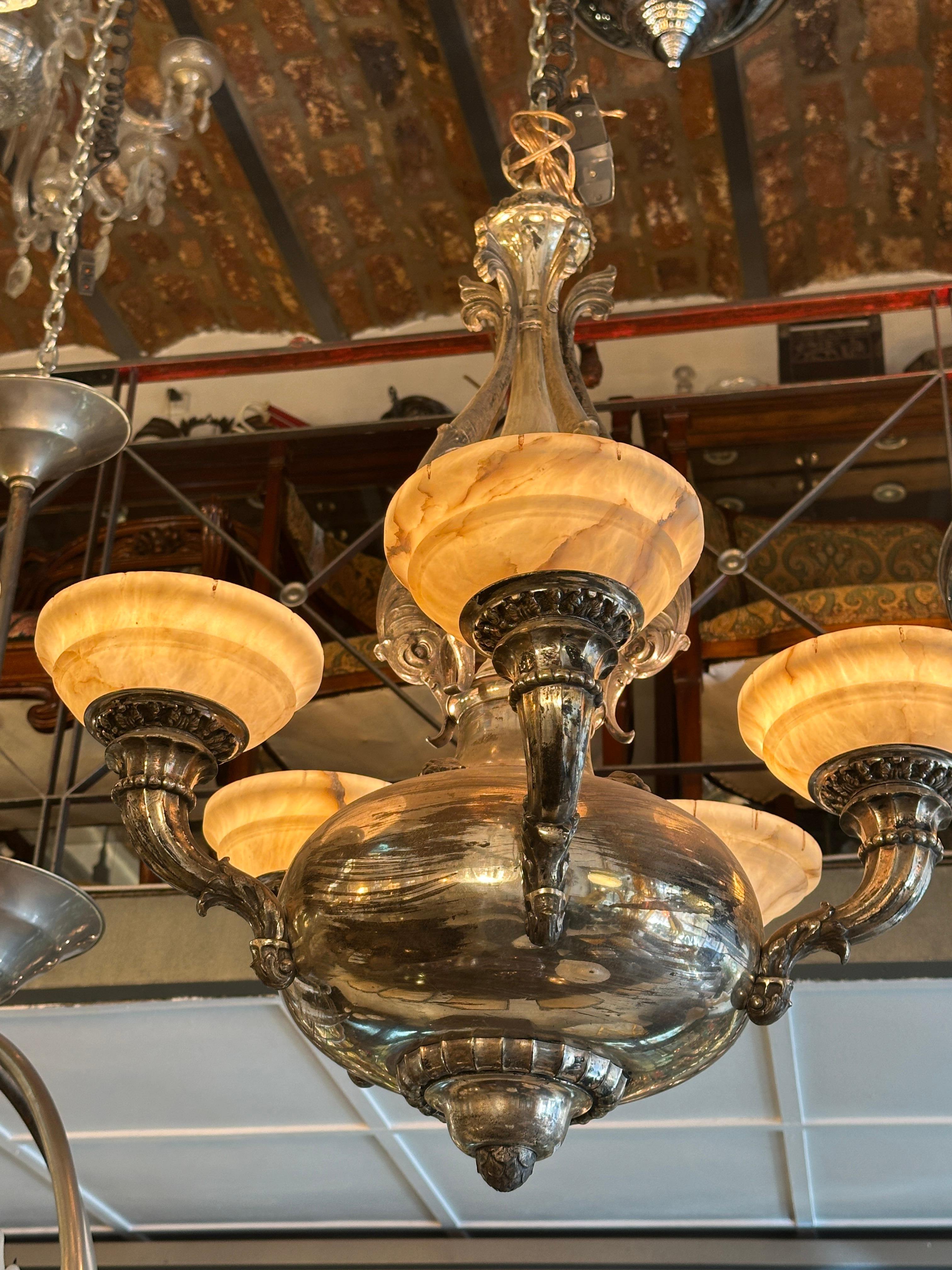 Lampadario Art Deco 1930 in bronzo placcato argento e alabastro in vendita 9