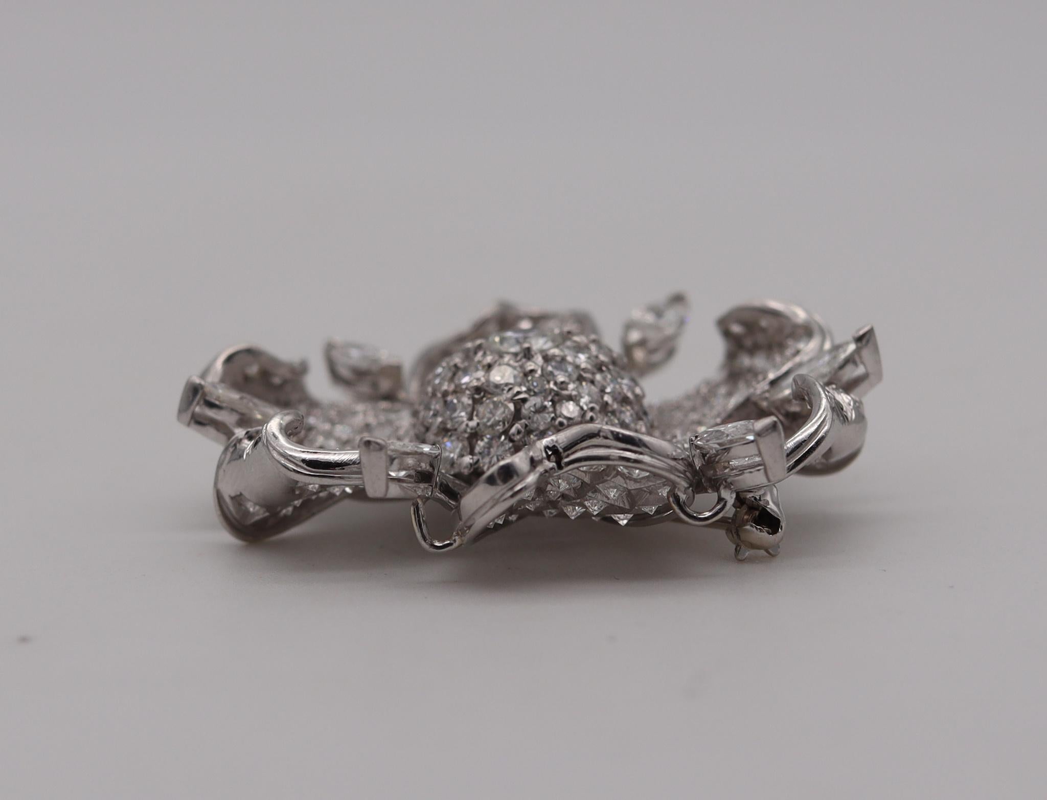 Women's or Men's Art Deco 1930 Classic Brooch in Platinum with Pave of 13.02 Cts in VVS Diamonds