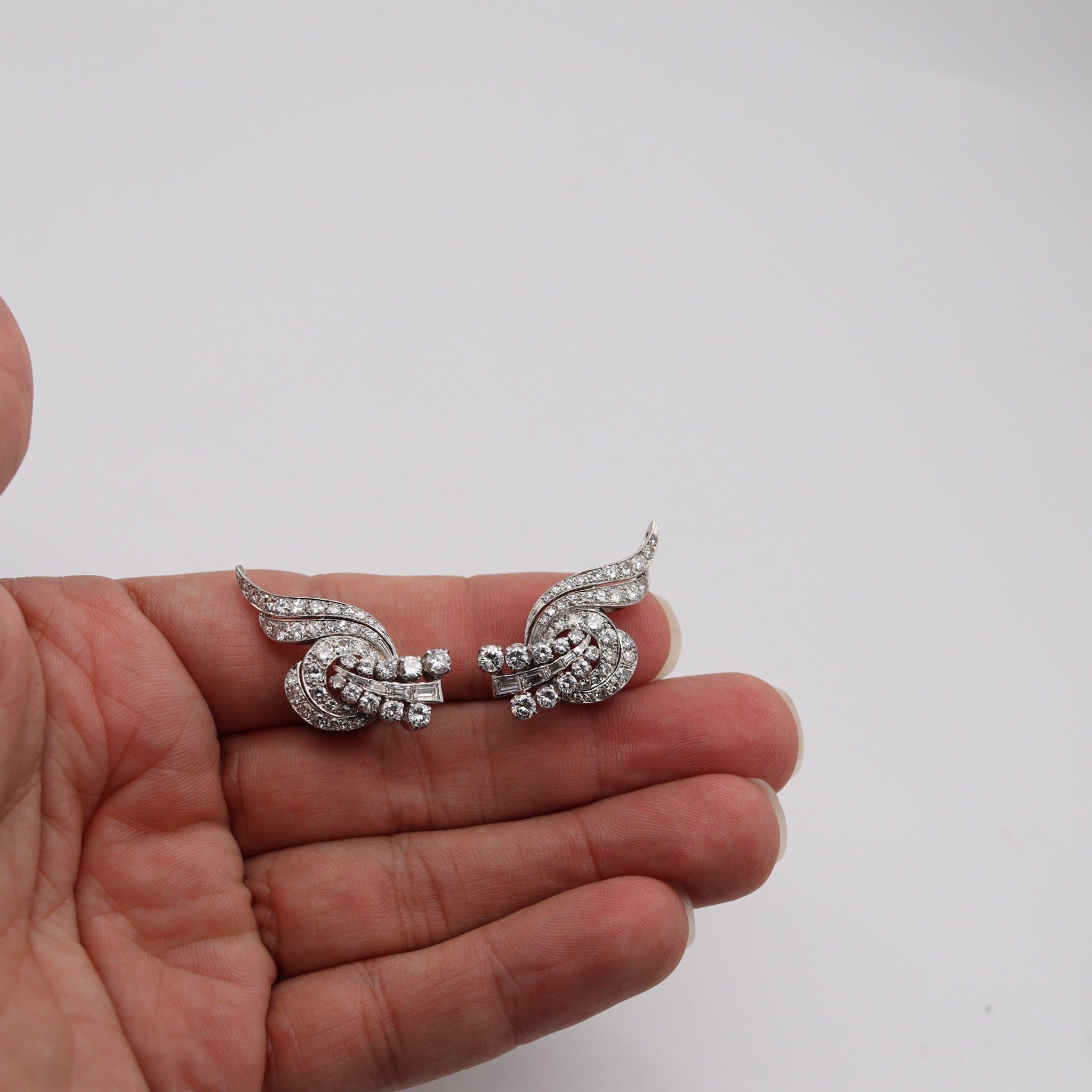 ART DECO 1930 Orecchini a clip in platino con 6,22 carati di diamanti VS In condizioni ottime in vendita a Miami, FL