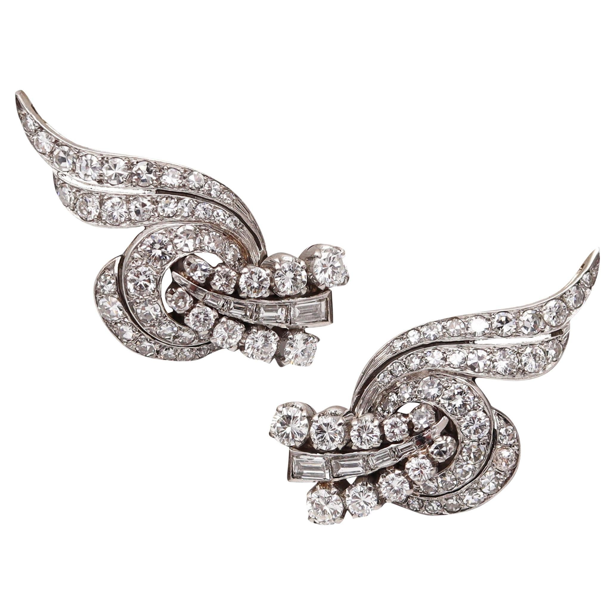 ART DECO 1930 Orecchini a clip in platino con 6,22 carati di diamanti VS in vendita