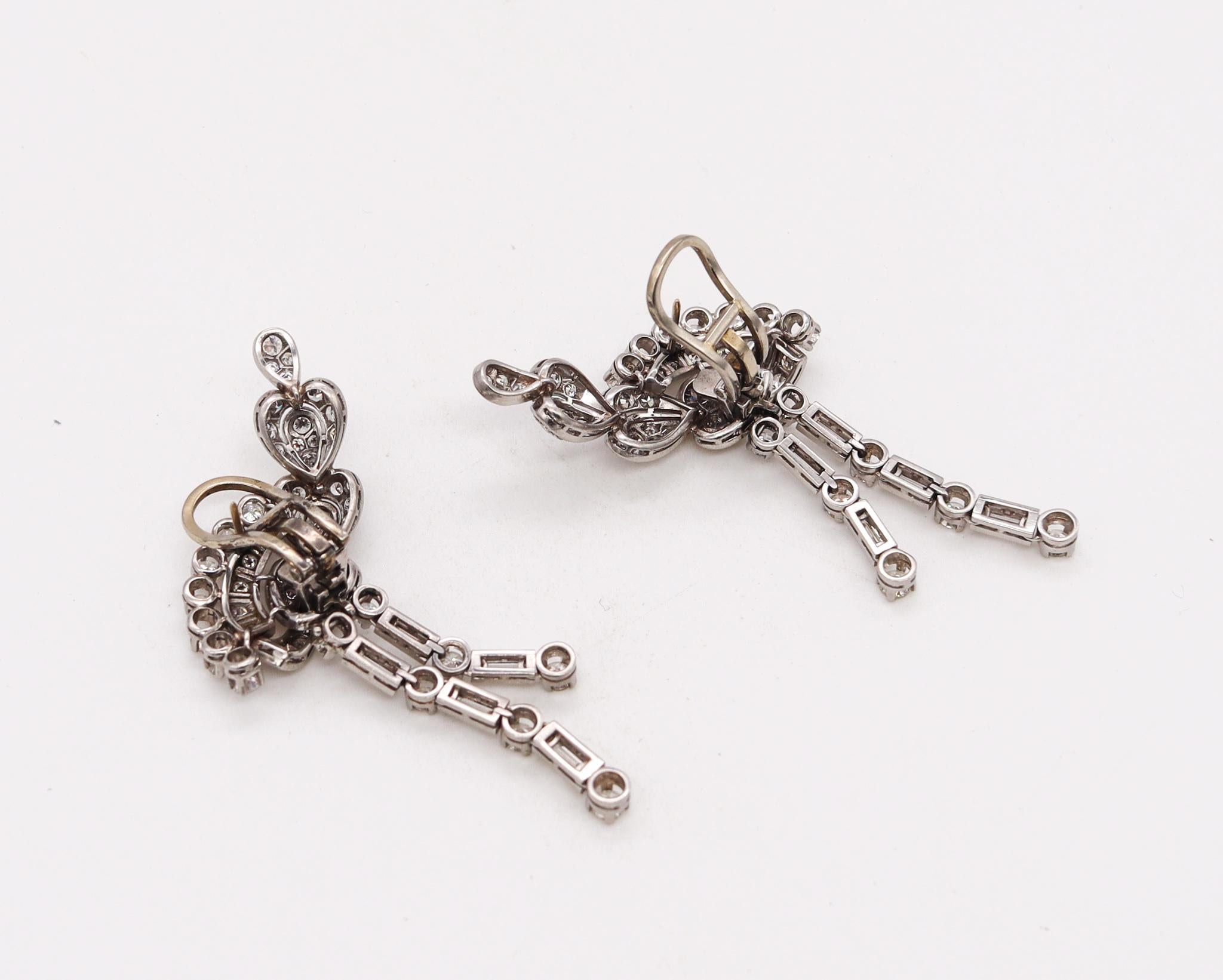 Art Deco 1930 Convertible Clips-Earrings Solid Platinum 5.89 Cts In VS Diamonds In Excellent Condition In Miami, FL