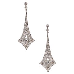 ART DECO 1930 Dangle Earrings In Platinum With 5.78 Ctw In European Diamonds