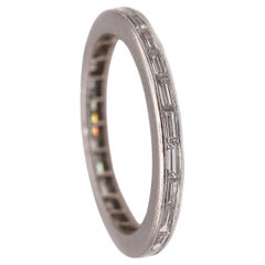 Art Deco 1930 Eternity Band Ring In Platinum With 1.45 Cts In Baguettes Diamonds