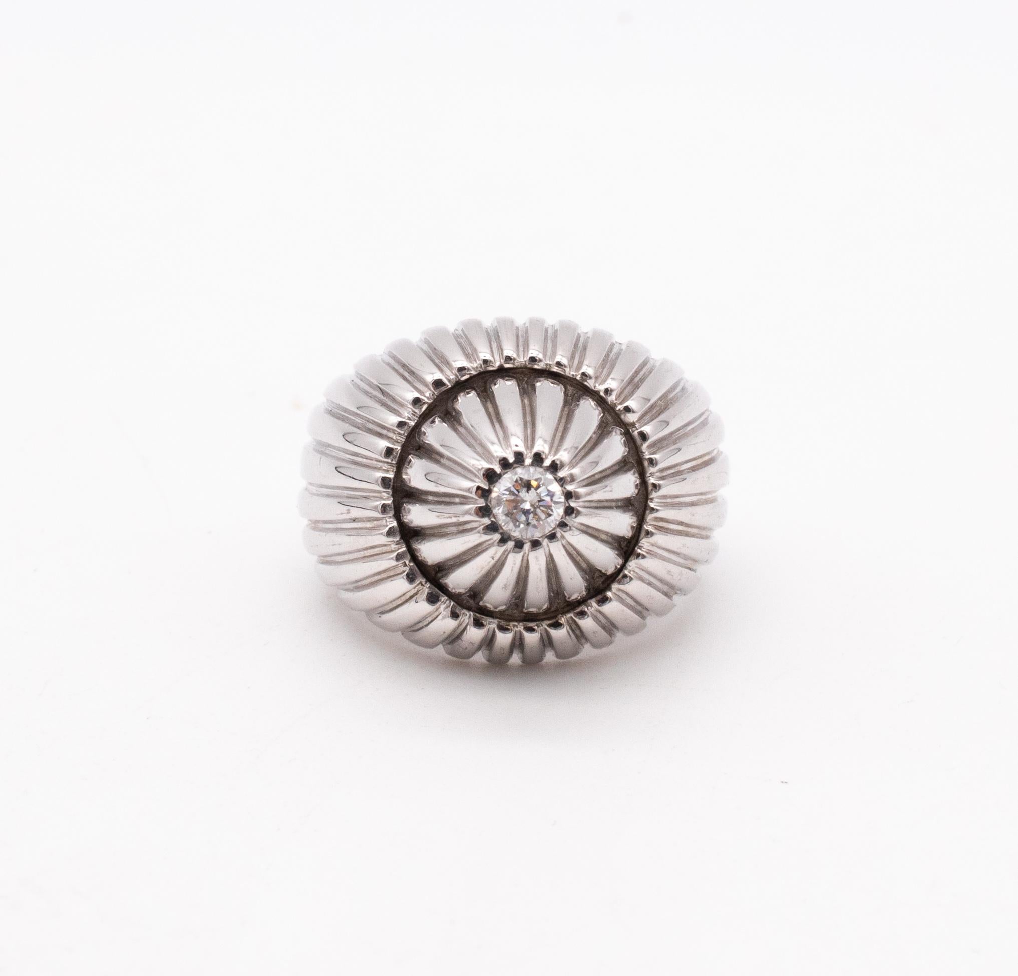 Art Deco 1930 European Fluted Ring in 18kt White Gold with One Vs Round Diamond 1