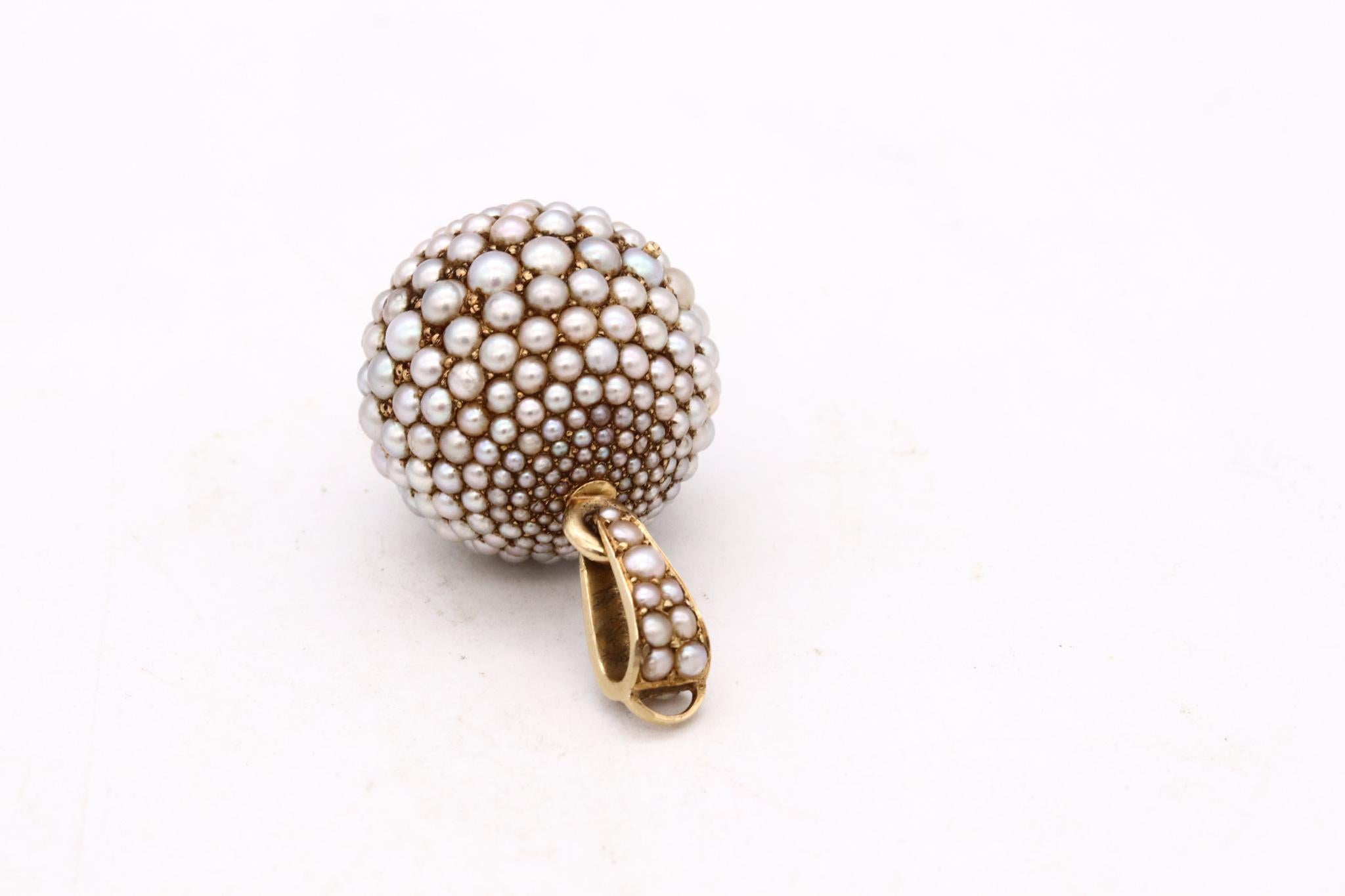 Art Deco 1930 European Spherical Watch Pendant In 18Kt Gold With Gradated Pearls In Excellent Condition In Miami, FL