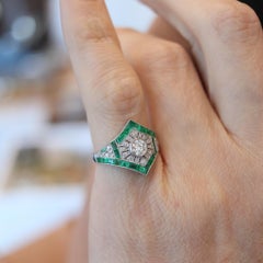 ART DECO 1930 Geometric Ring In Platinum With 2.67 Ctw In Diamonds And Emeralds