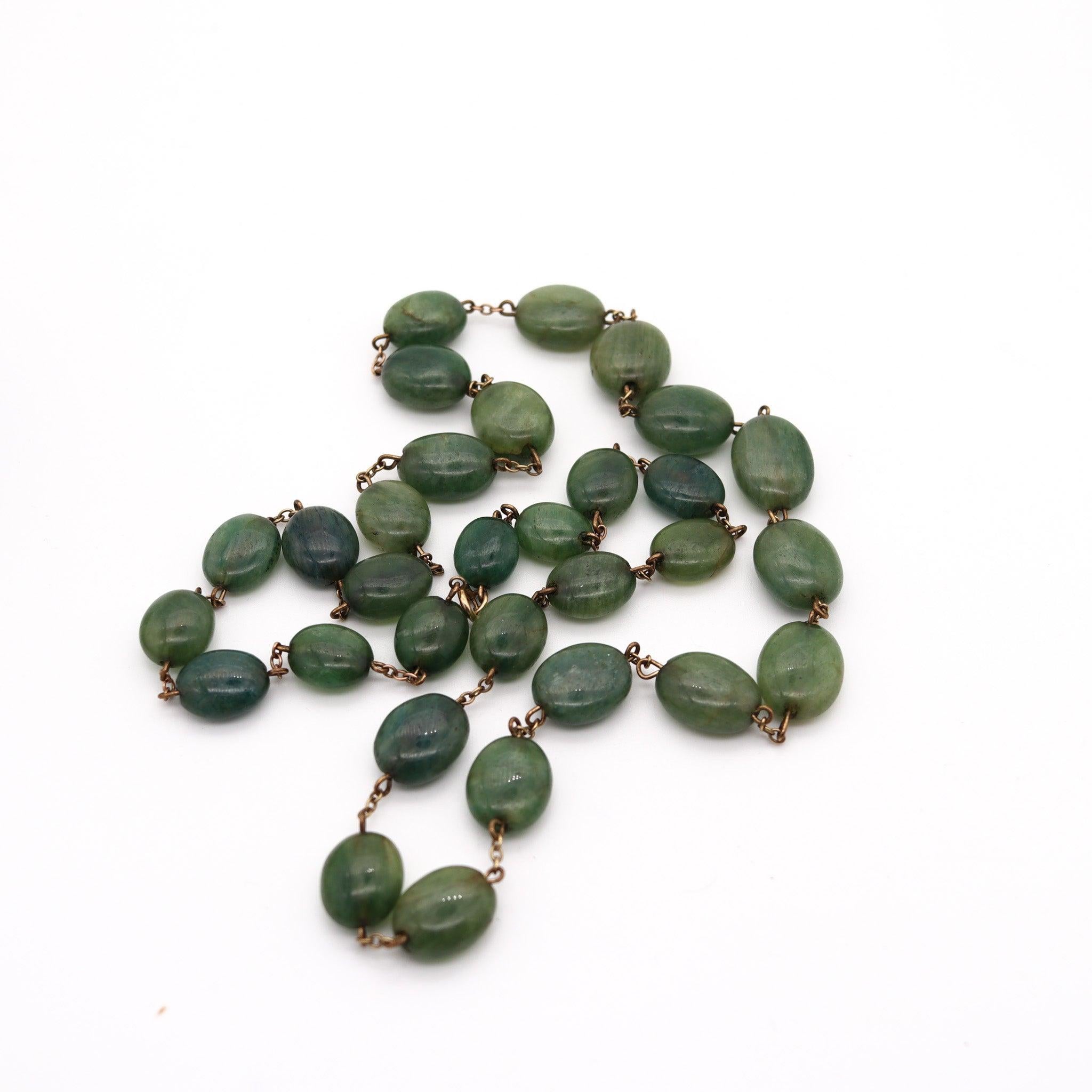 ART DECO 1930 Graduated Green Jades Necklace In Gilt .900 Sterling Silver In Excellent Condition For Sale In Miami, FL