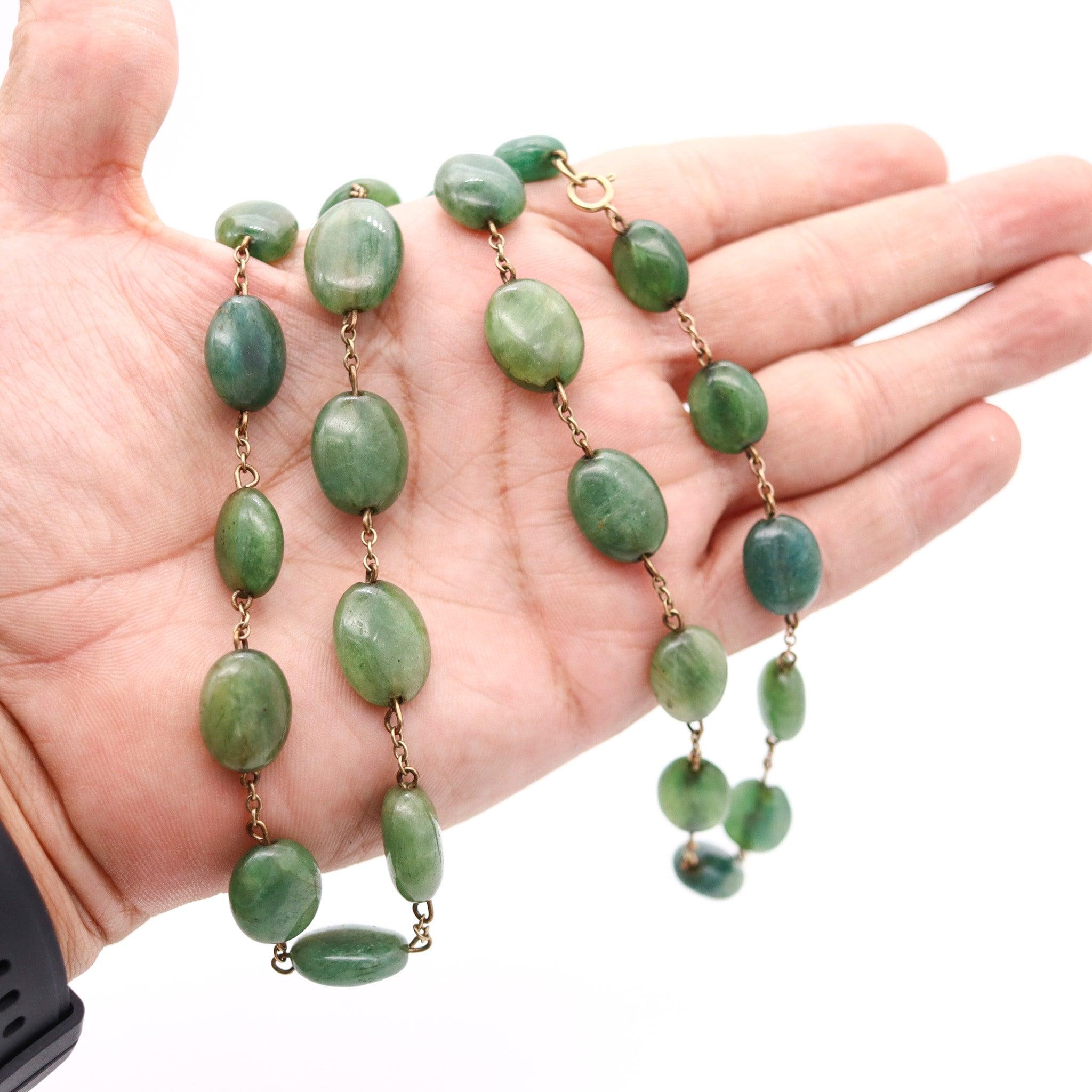 ART DECO 1930 Graduated Green Jades Necklace In Gilt .900 Sterling Silver For Sale 1