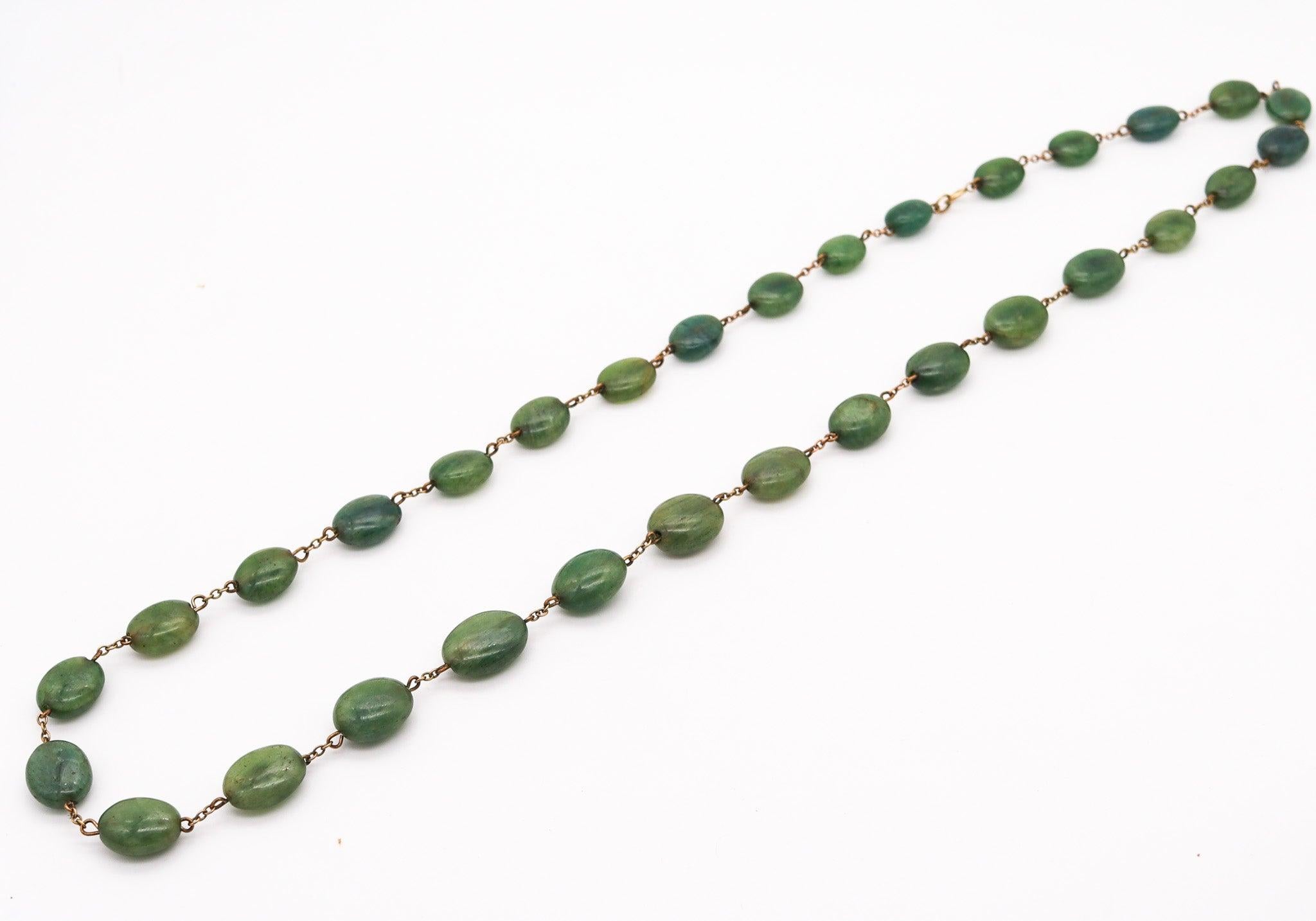 ART DECO 1930 Graduated Green Jades Necklace In Gilt .900 Sterling Silver For Sale 3