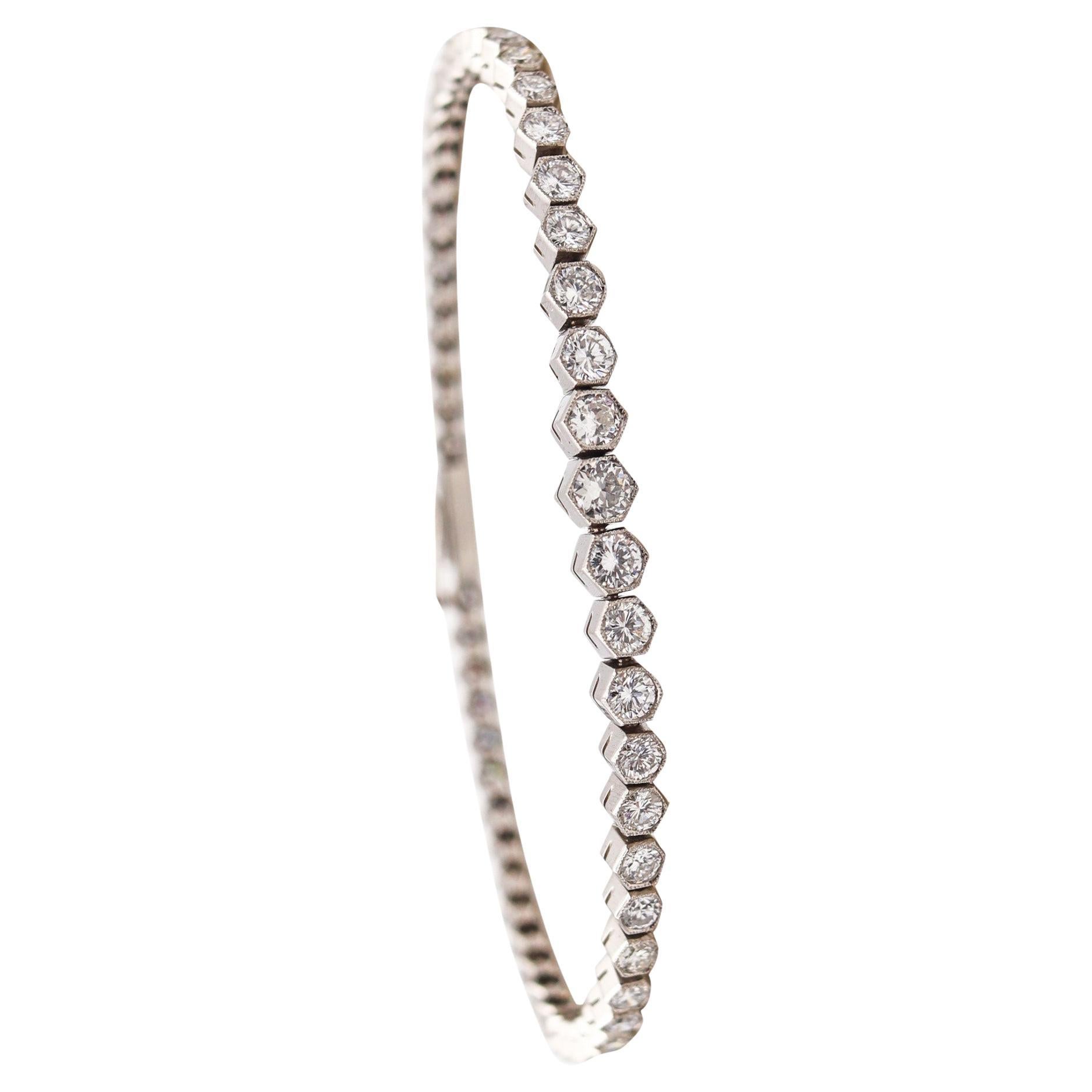 ART DECO 1930 Abgestuftes Riviera-Armband aus Platin mit 5,40 Karat Diamanten