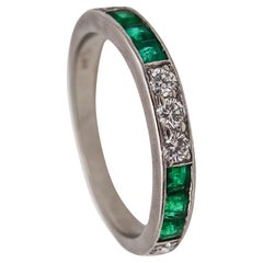 Art Deco 1930 Half Eternity Ring In Platinum With 1.02 Ctw Diamonds And Emeralds
