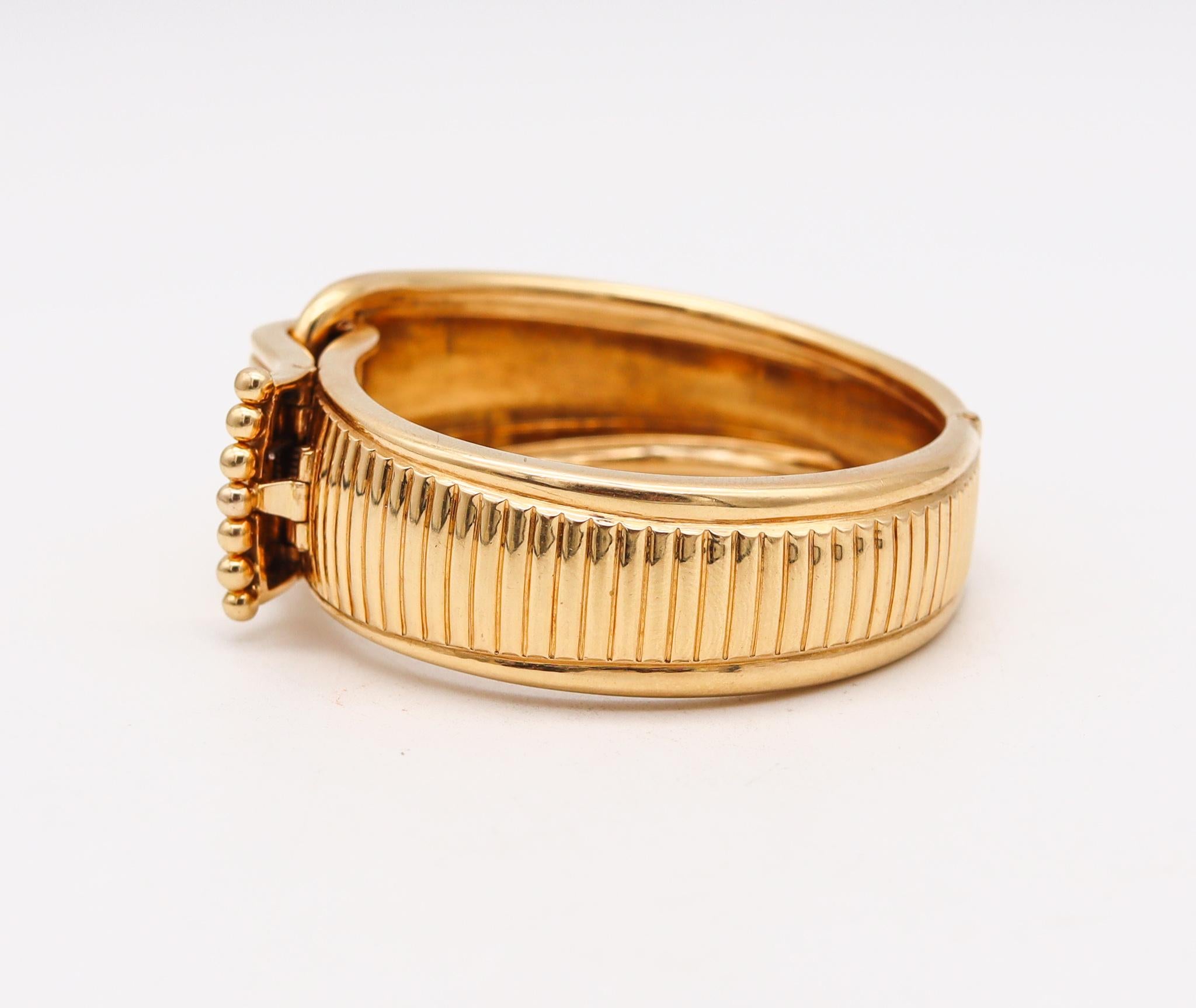 Art Deco 1930 Machine Age Geometric Bangle Bracelet in Solid 18Kt Yellow Gold For Sale 2