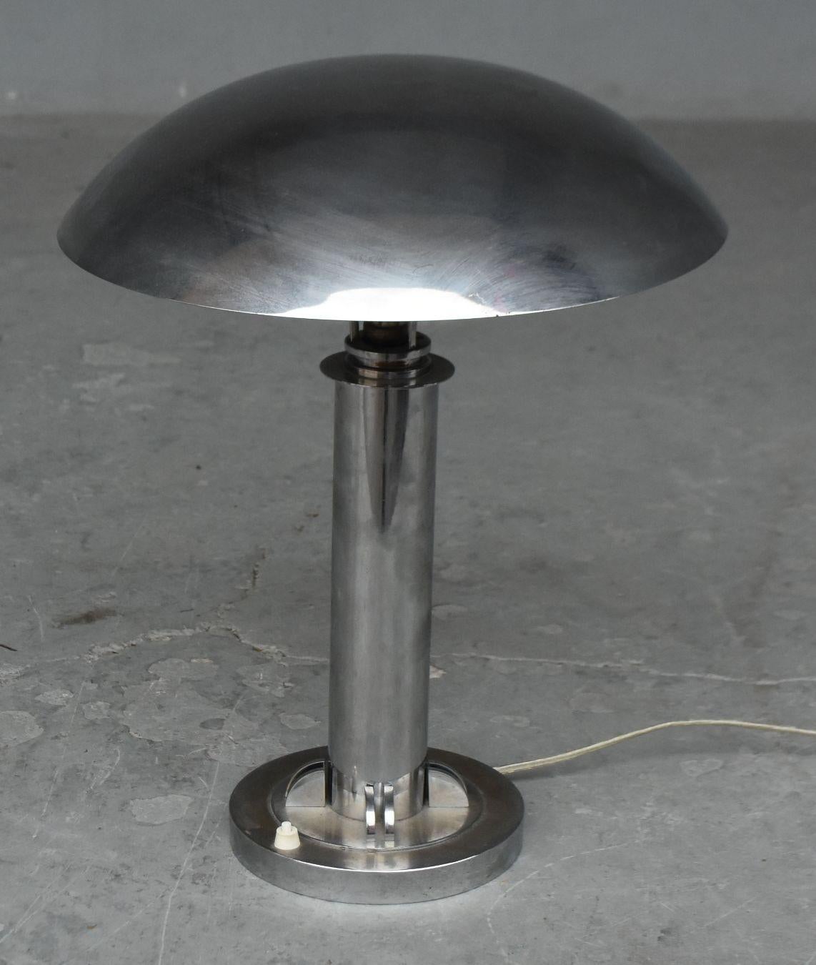 Chromed metal lamp mushroom desk Art Deco, 1930.