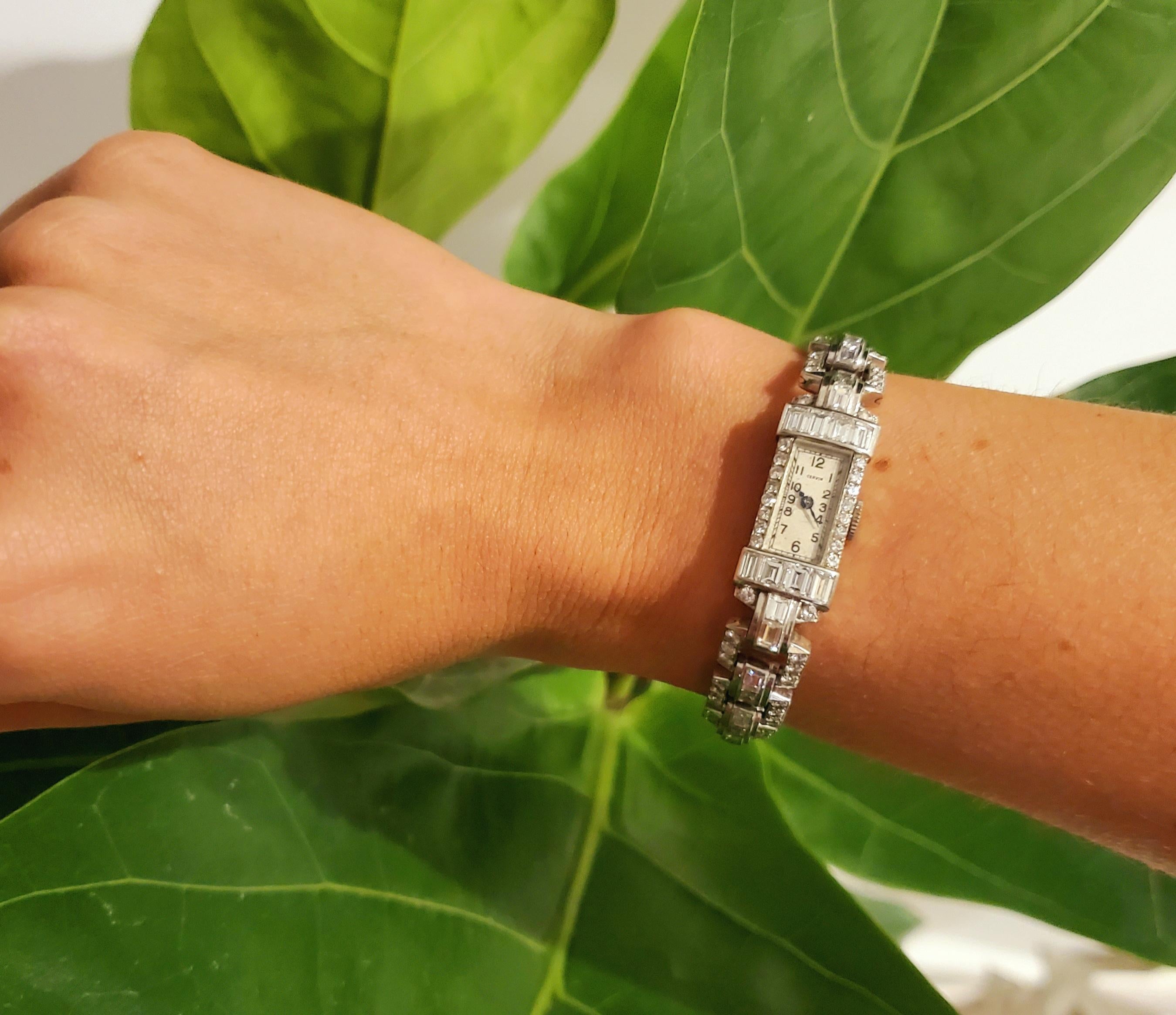 Art Deco 1930 Platinum Cervin Lady Wristwatch Bracelet with 6.75 Cts VS Diamonds For Sale 6