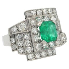 Art Deco 1930 Platinum Cocktail Ring with Emerald and Diamonds