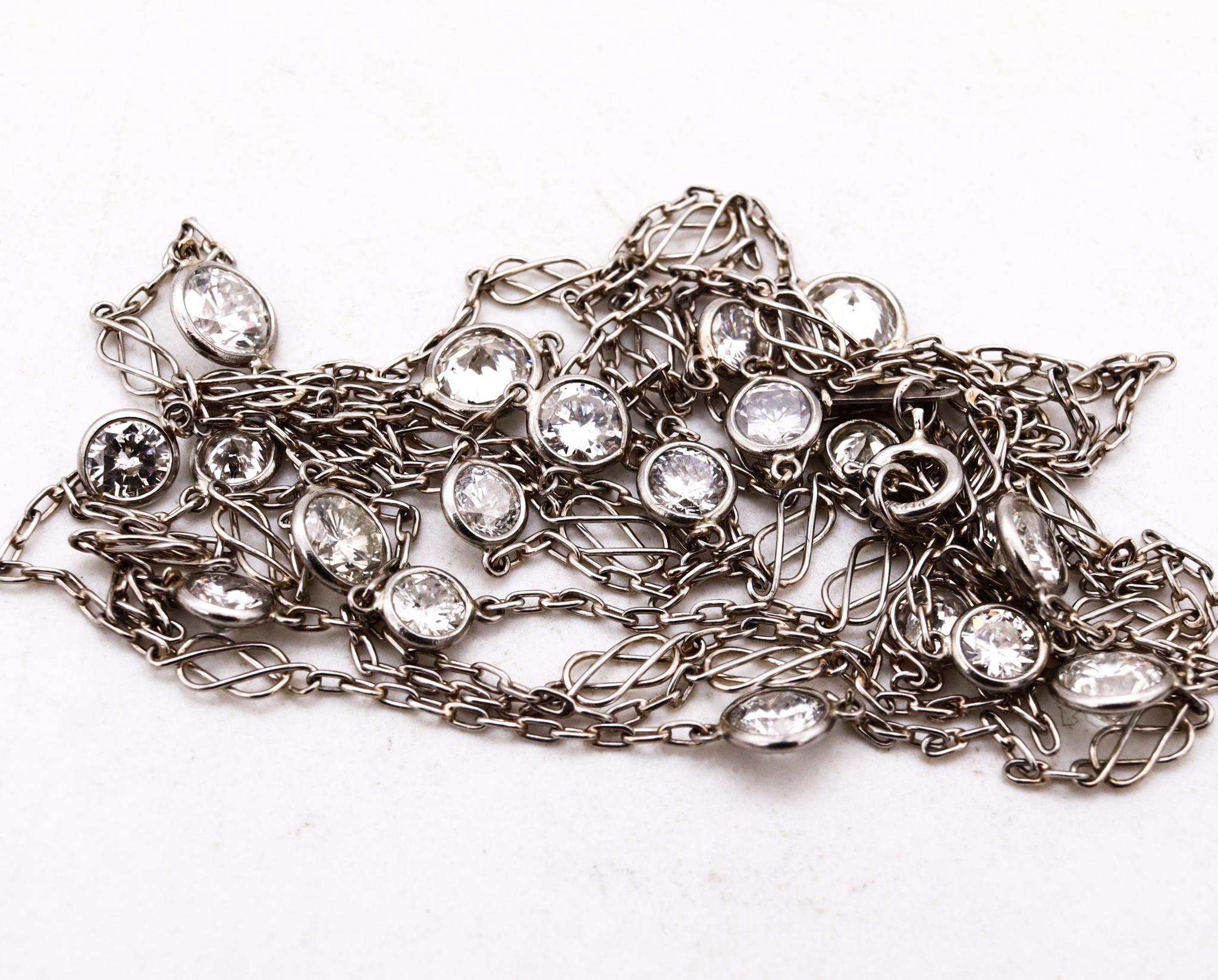 Art Deco 1930 Platinum Long Stations Chain Necklace With 1.82 Cts Round Diamonds In Excellent Condition For Sale In Miami, FL
