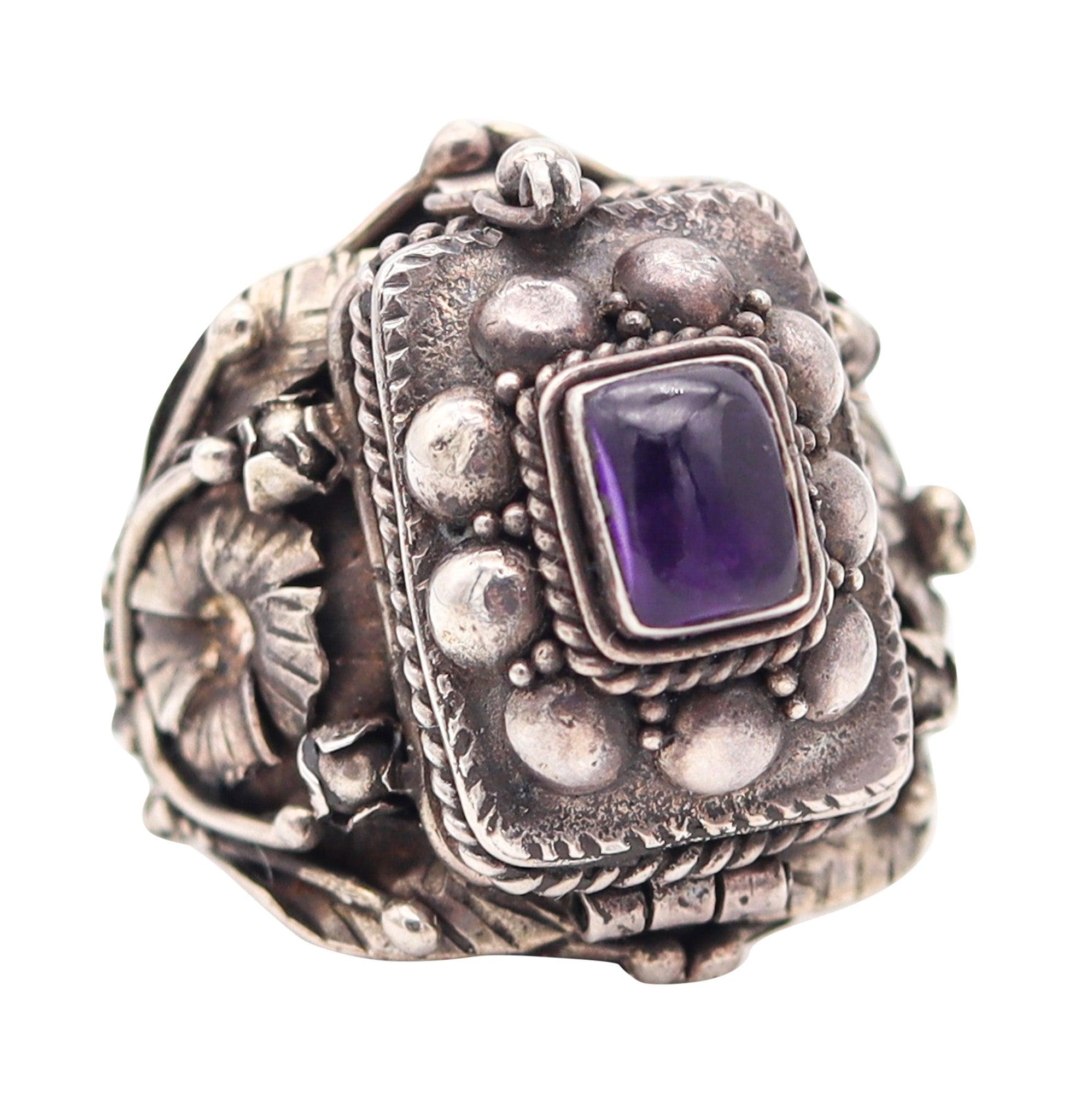 ART-DECO 1930 Anello a scatola nascosta Poison in argento 925 con ametista In condizioni ottime in vendita a Miami, FL