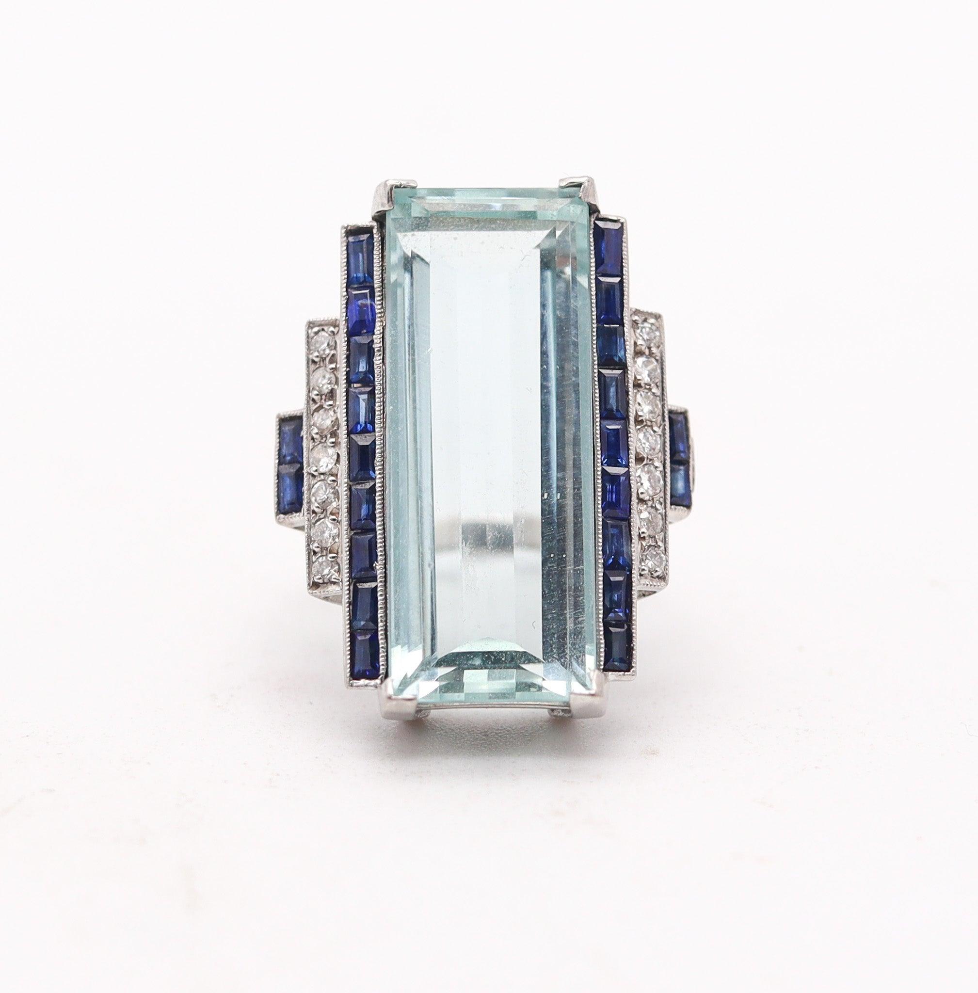 Art Deco ART-DECO 1930 Skyscraper Platinum Ring With Aquamarine, Sapphires & Diamonds For Sale