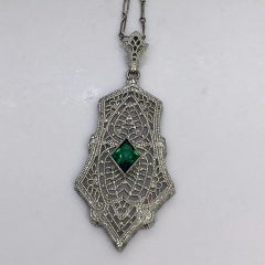 Collar Colgante Art Decó 1930 Oro Blanco 10K Filigrana Cristal Verde