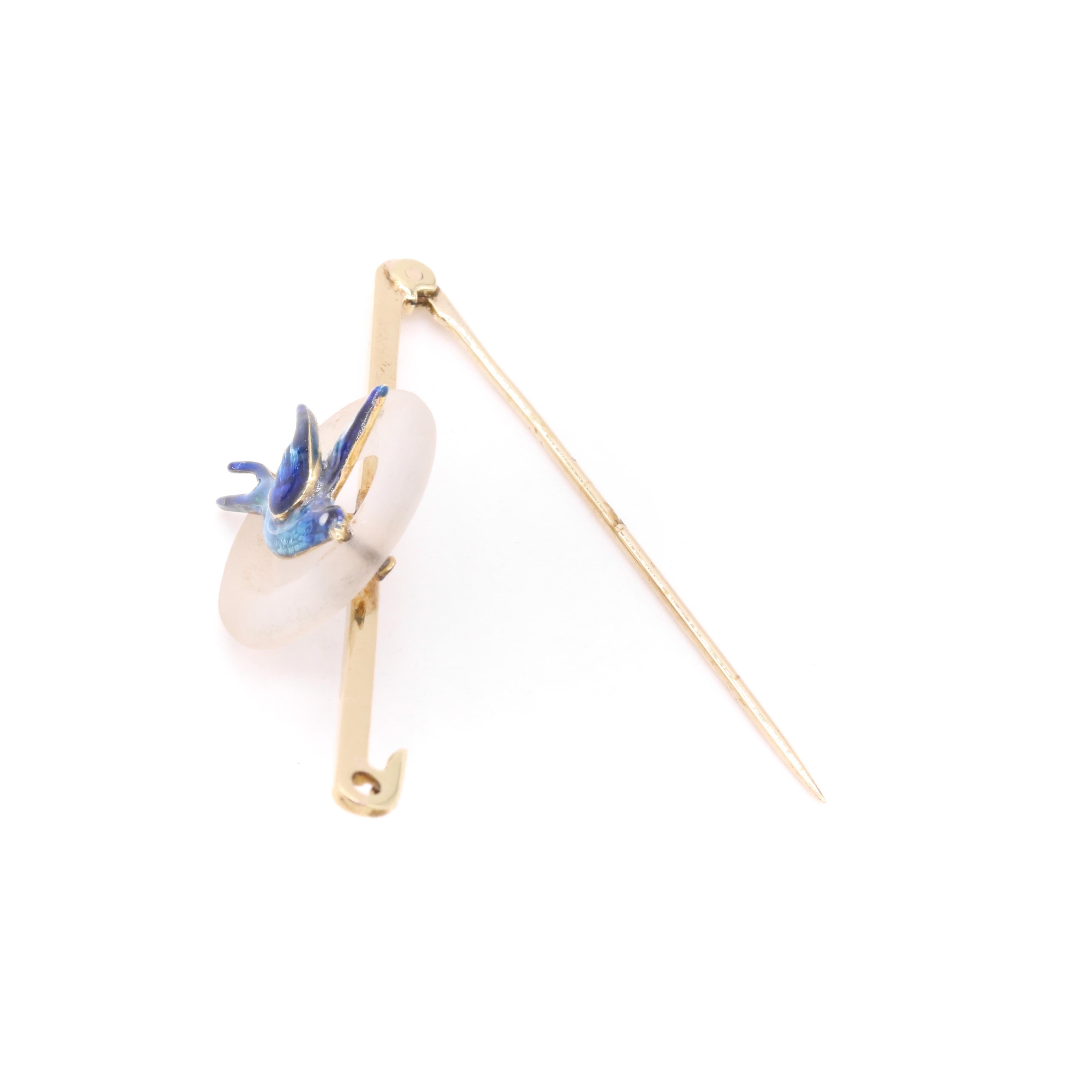 Art Deco 1930s 15K Yellow Gold Frosted Rock Crystal and Blue Enamel Bird Brooch For Sale 4