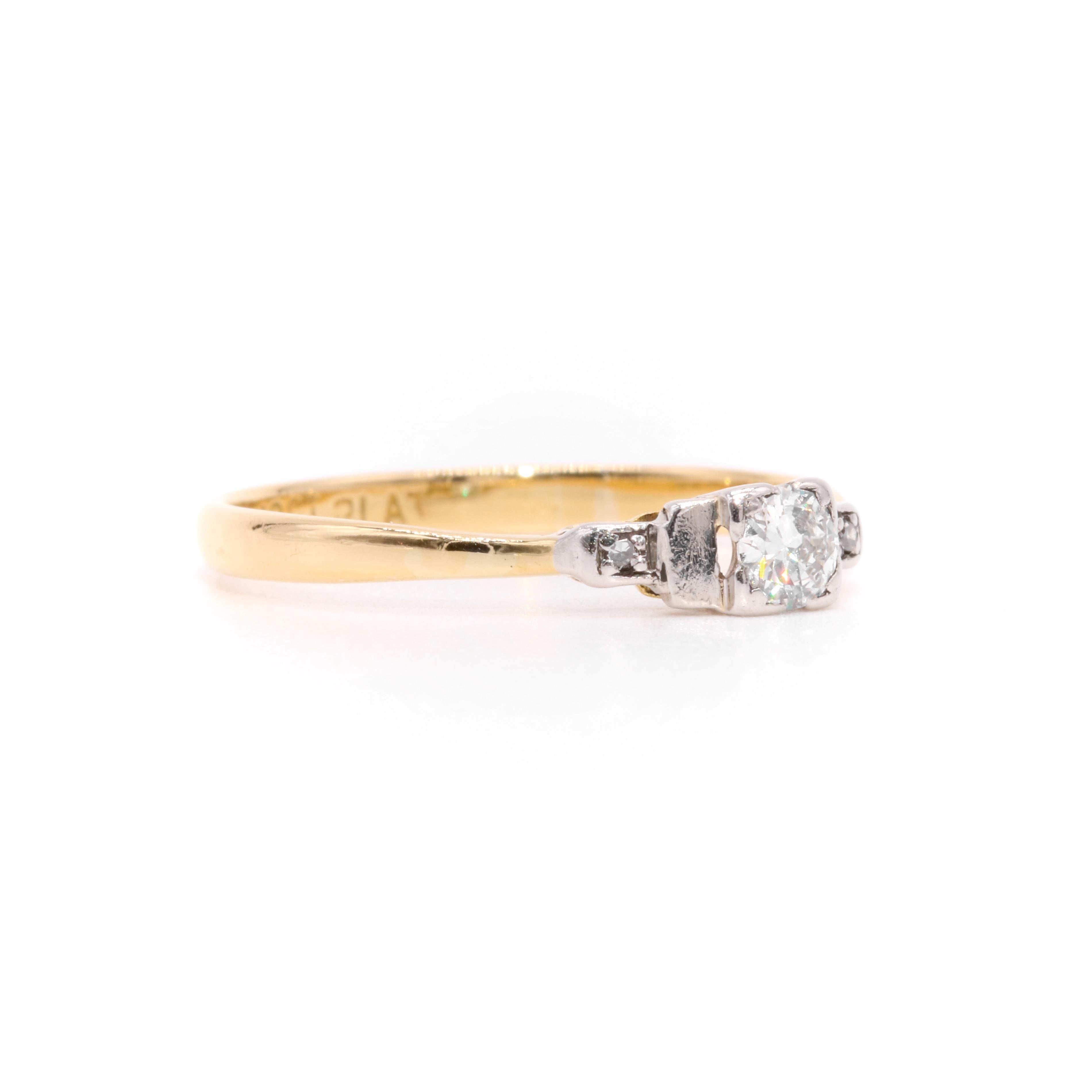 Bague trilogie Art déco des années 1930 en or jaune 18 carats et platine avec diamants de 0,18 carat Unisexe en vente