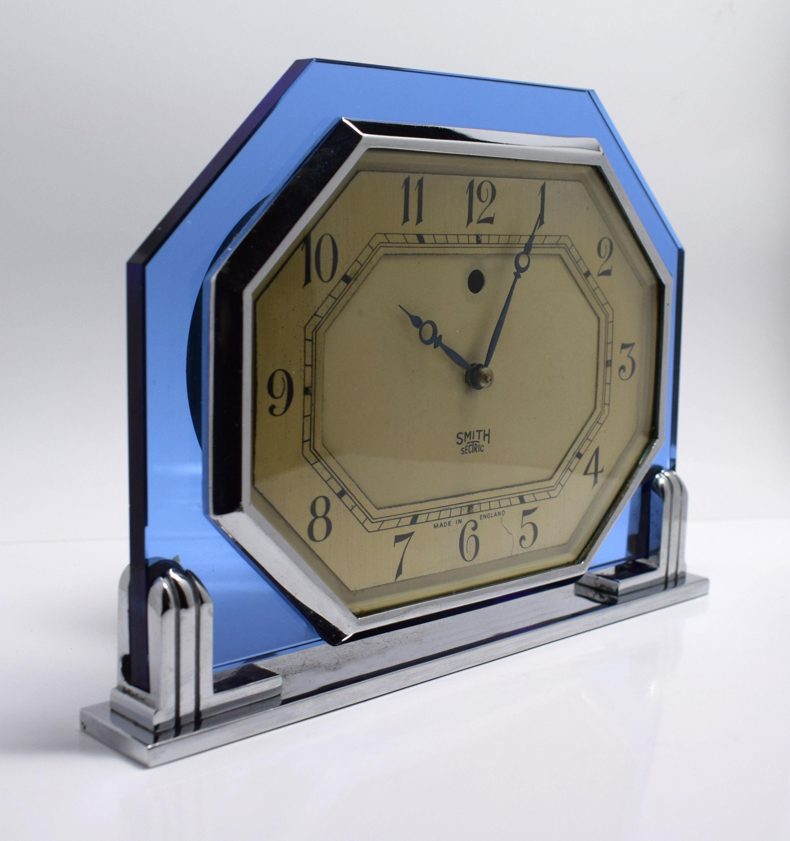 Very impressive 1930s Art Deco blue glass and chrome antique clock by the English clockmakers 'Smiths'. Superb condition, both the glass and chrome are as good as you could expect from a period piece of 90 odd years, Only to note there is a blemish