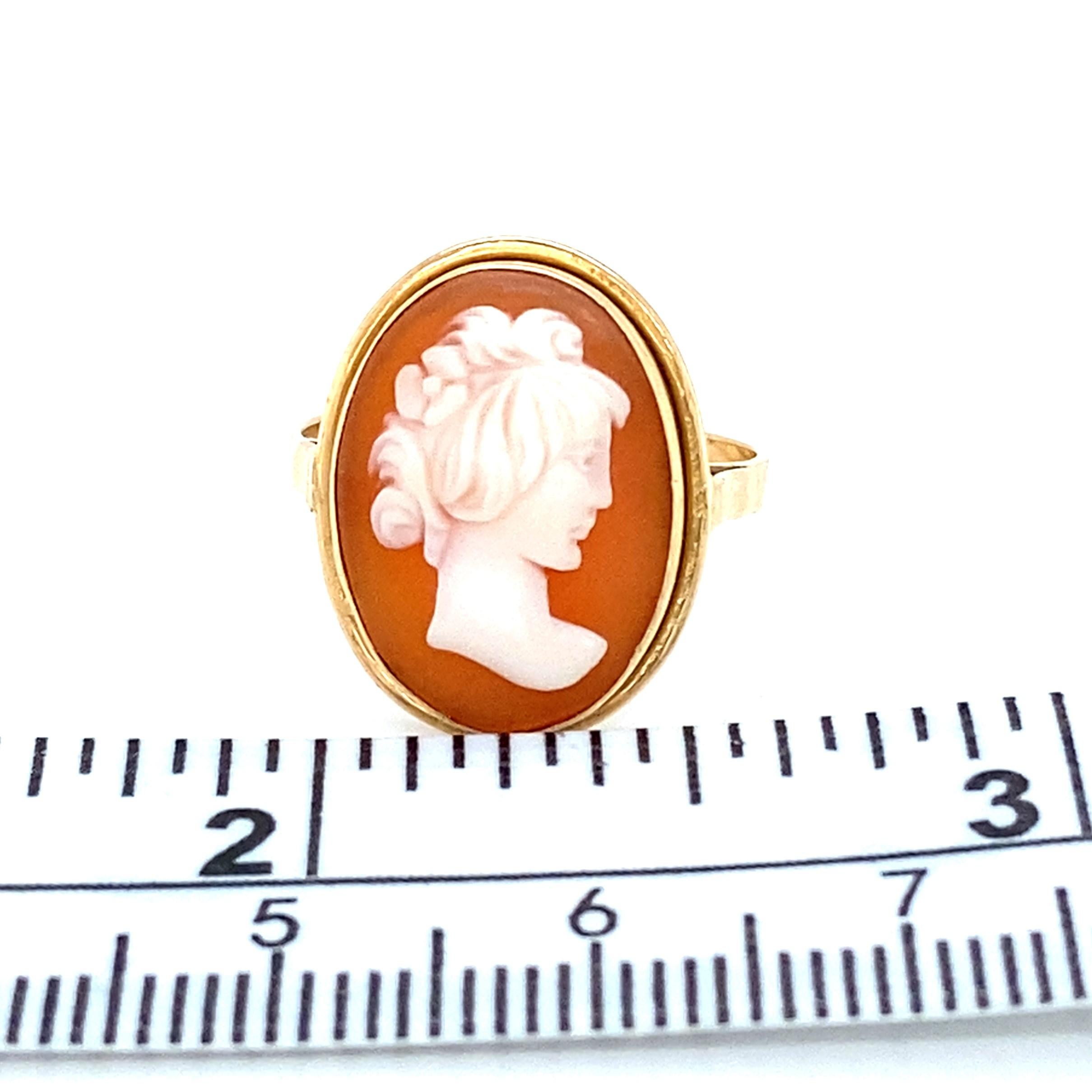 Art Deco 1930er Jahre geschnitzter Muschelkamee 14 Karat Gelbgold Ring 3