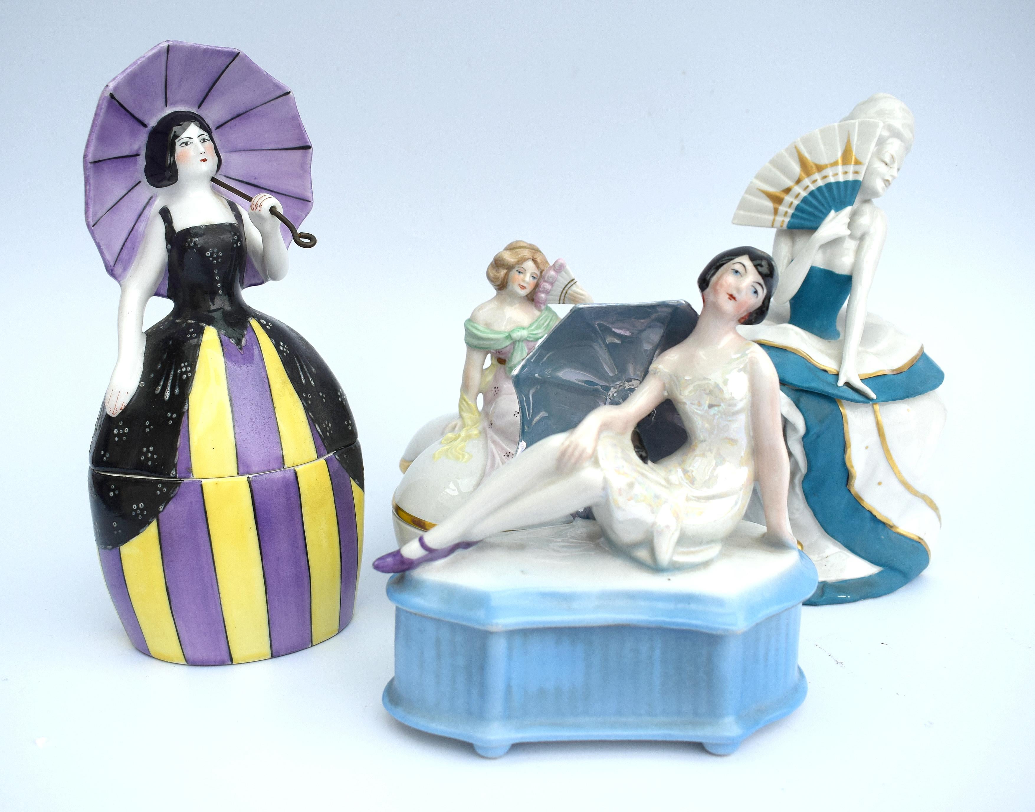 Porcelain Art Deco 1930s Ceramic Bonbonniere, by Limoges