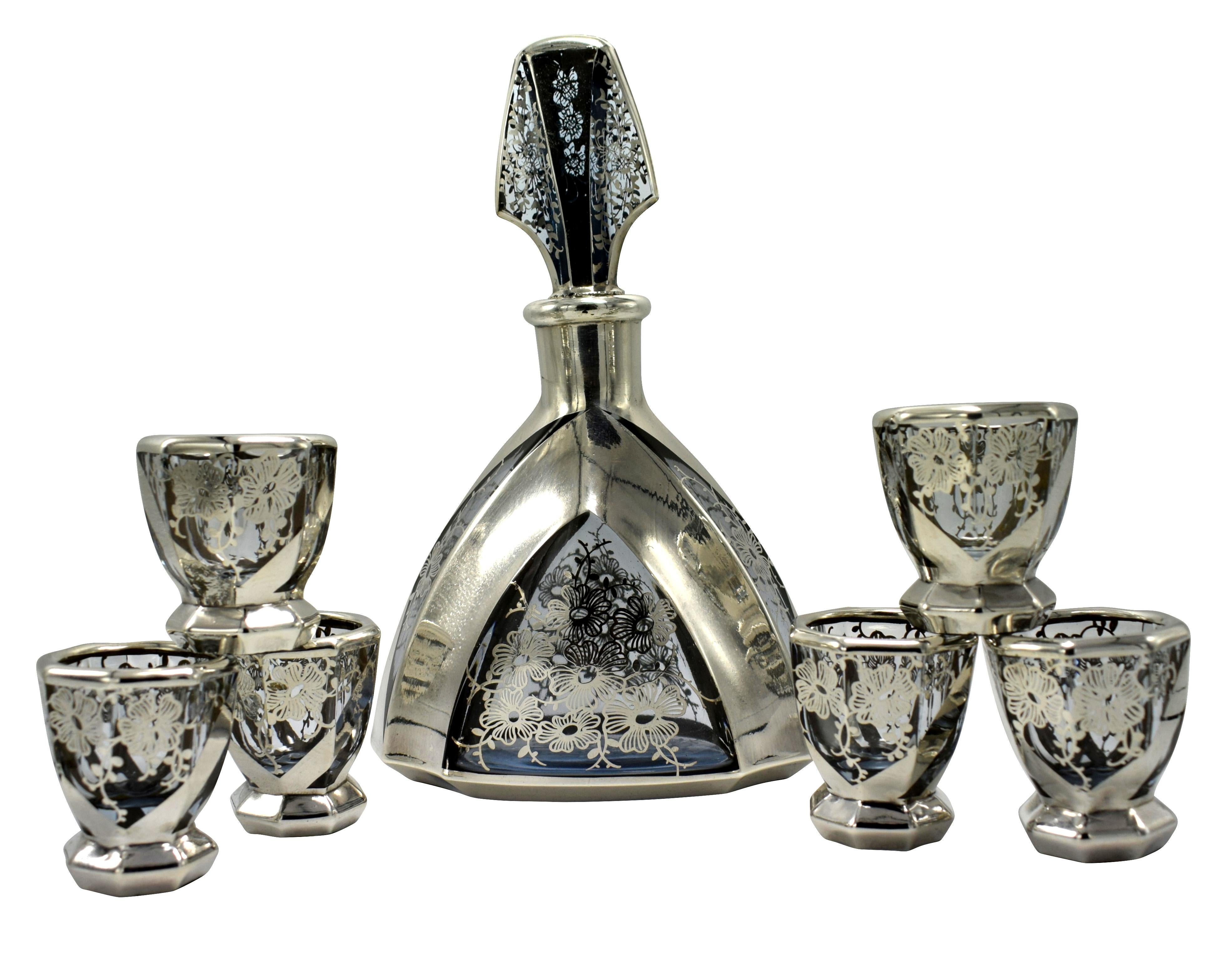 Art Deco 1930s Czech Glass Decanter Set For Sale 5