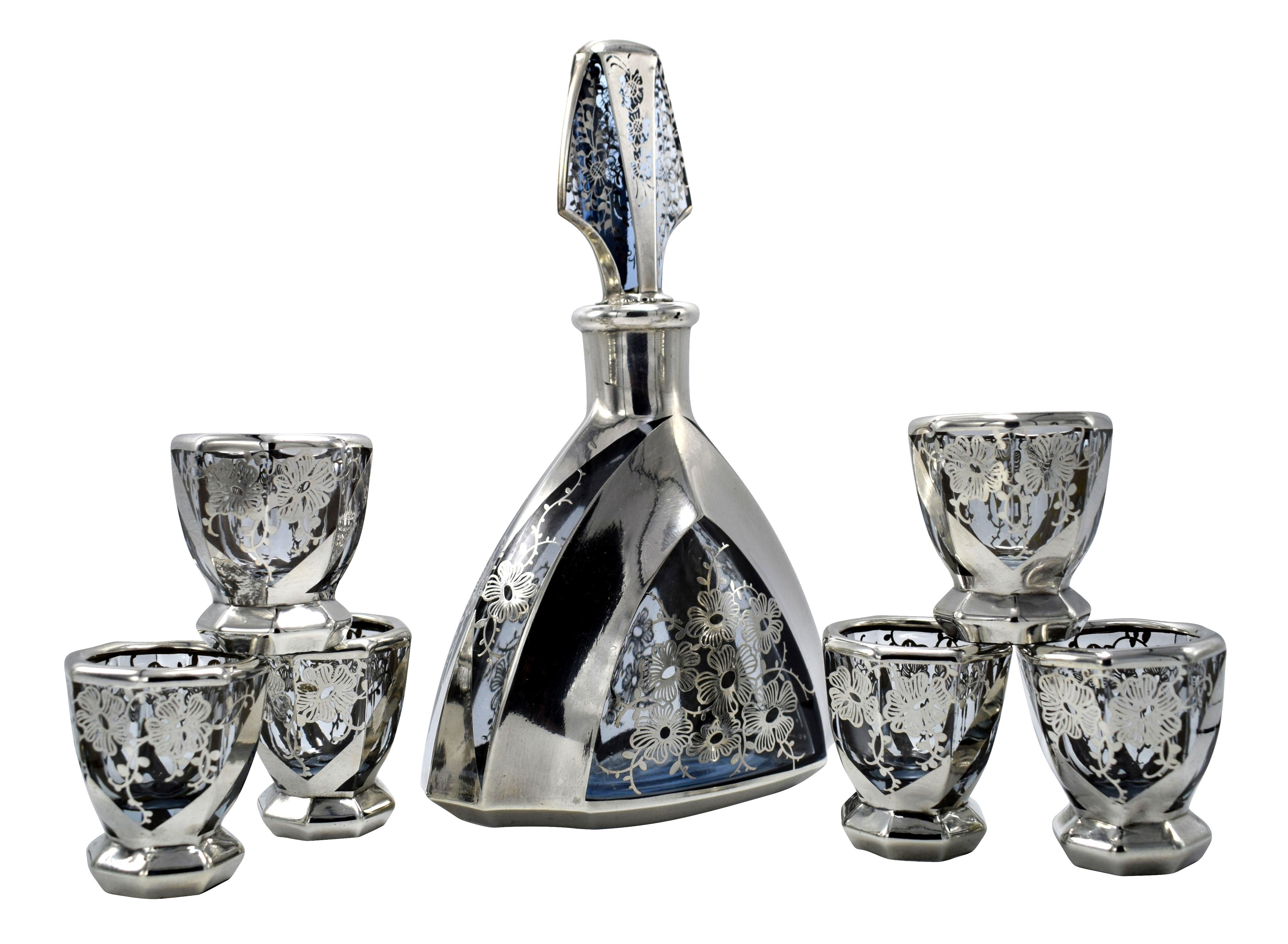 Art Deco 1930s Czech Glass Decanter Set en vente 1