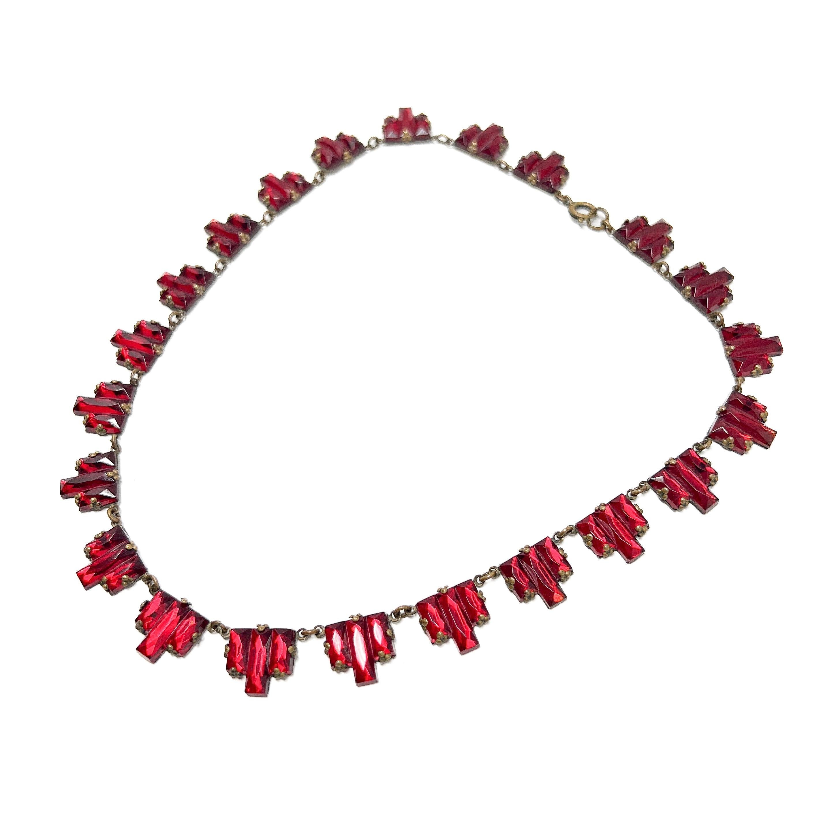 Collier vintage rouge miroir tchécoslovaque Art déco des années 1930 en vente 3
