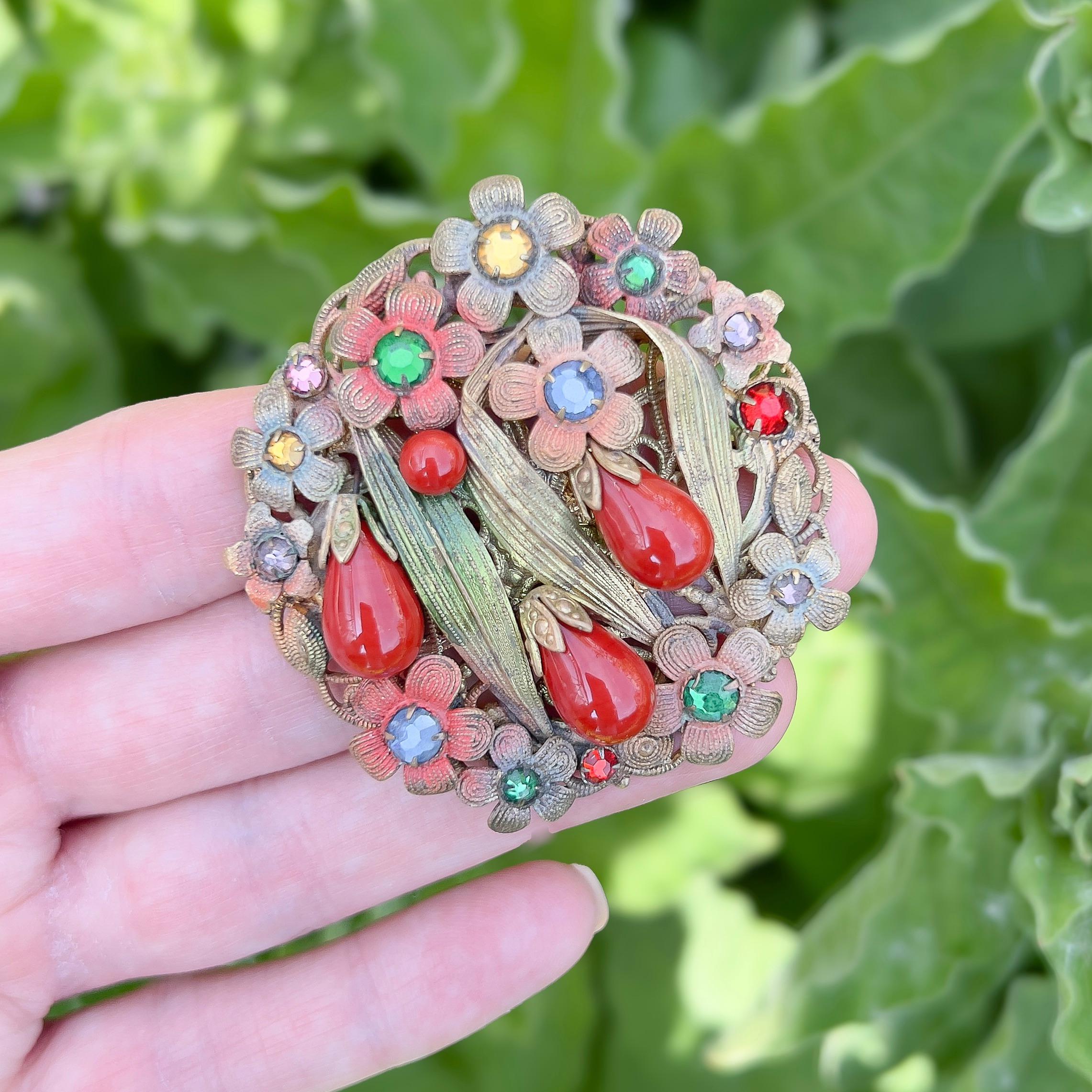 Women's Art Deco 1930s Czechoslovakian Rhinestone and Glass Vintage Floral Brooch For Sale
